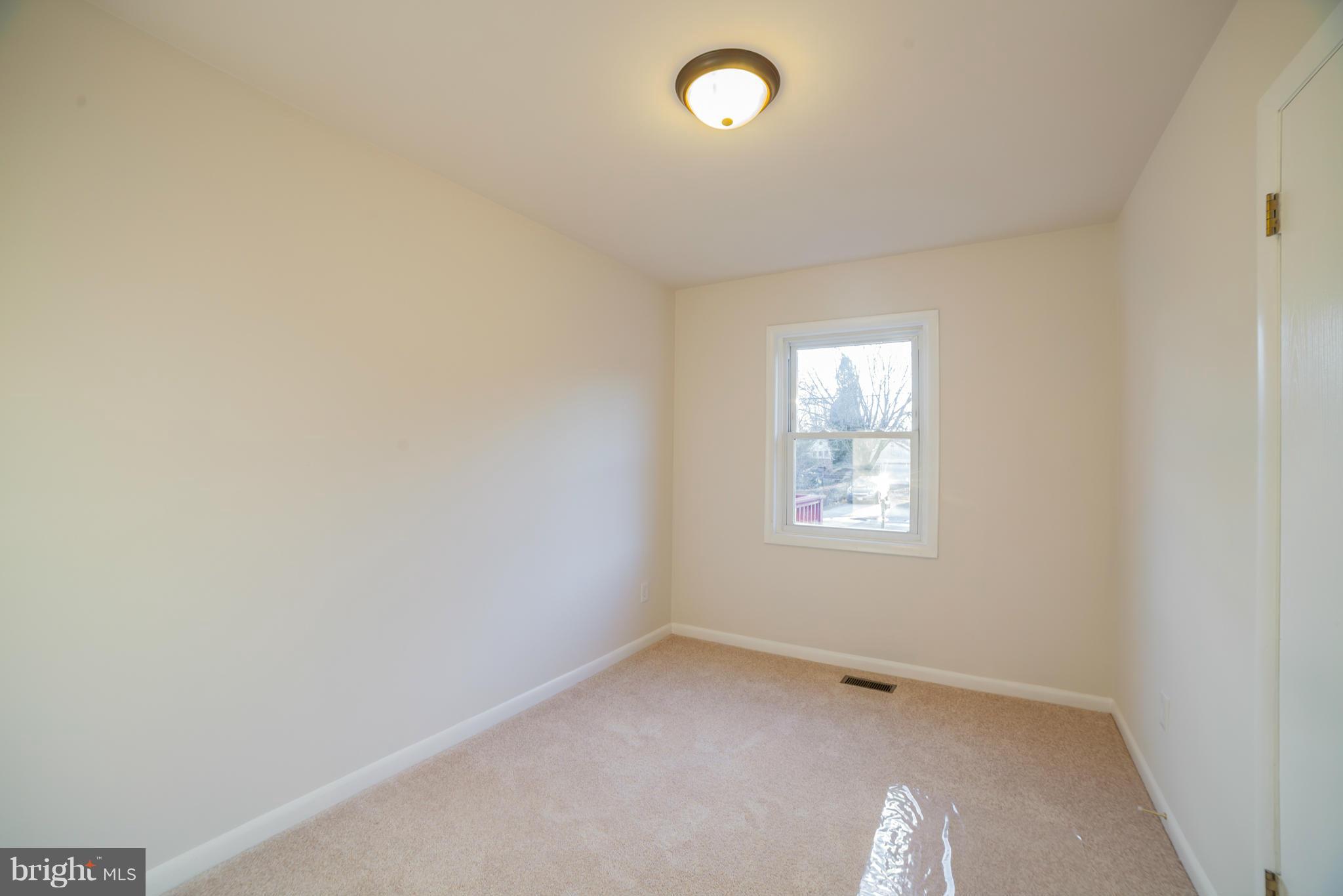 CATONSVILLE MANOR - Residential