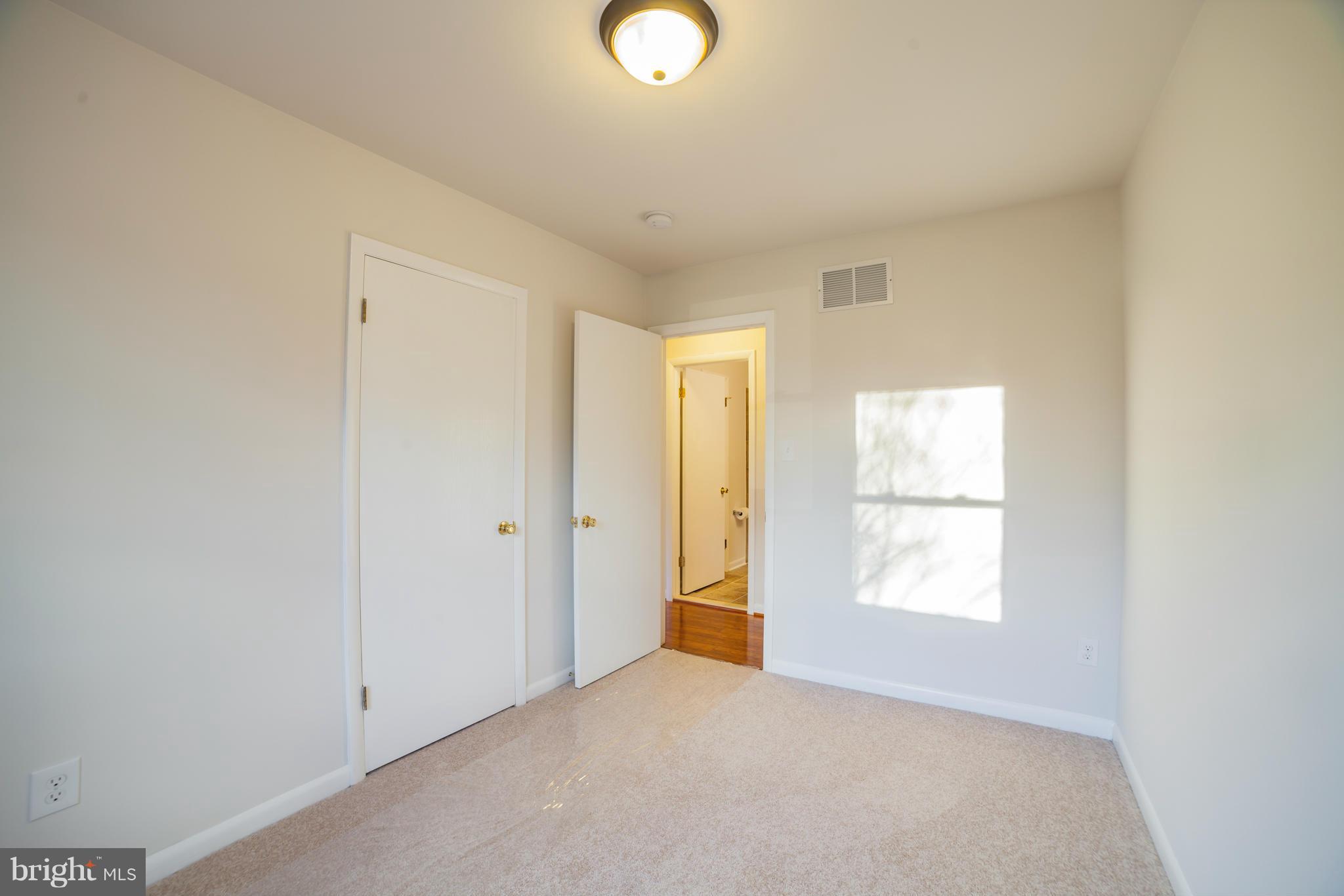 CATONSVILLE MANOR - Residential