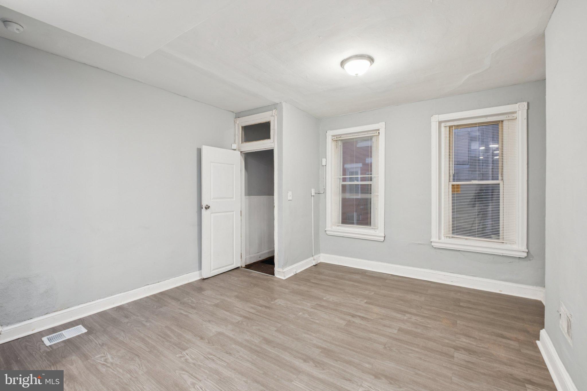 1316 W CLEMENTINE STREET