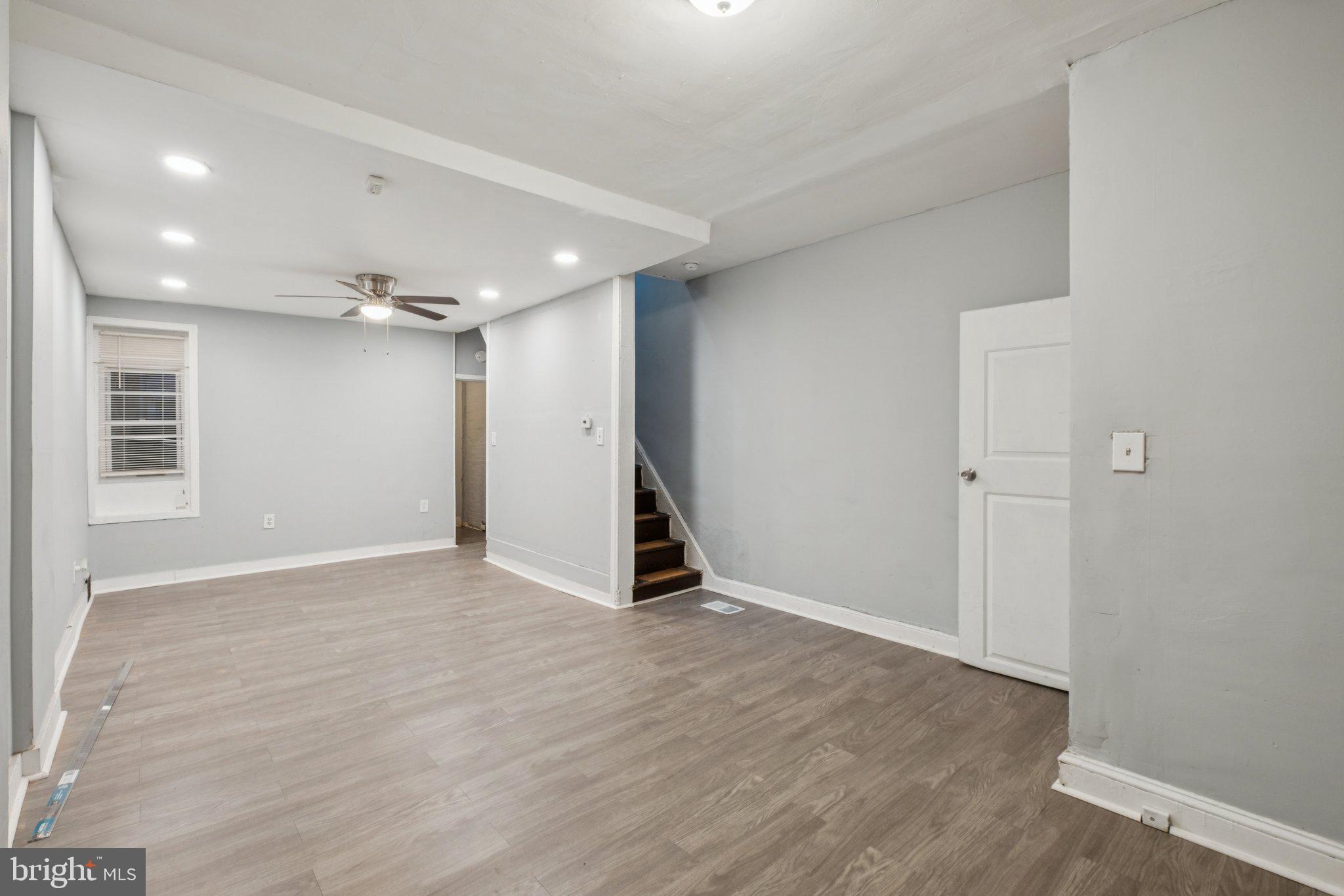 1316 W CLEMENTINE STREET