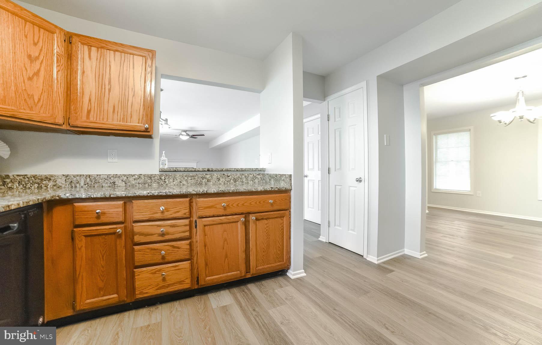 HAMPSHIRE - Residential