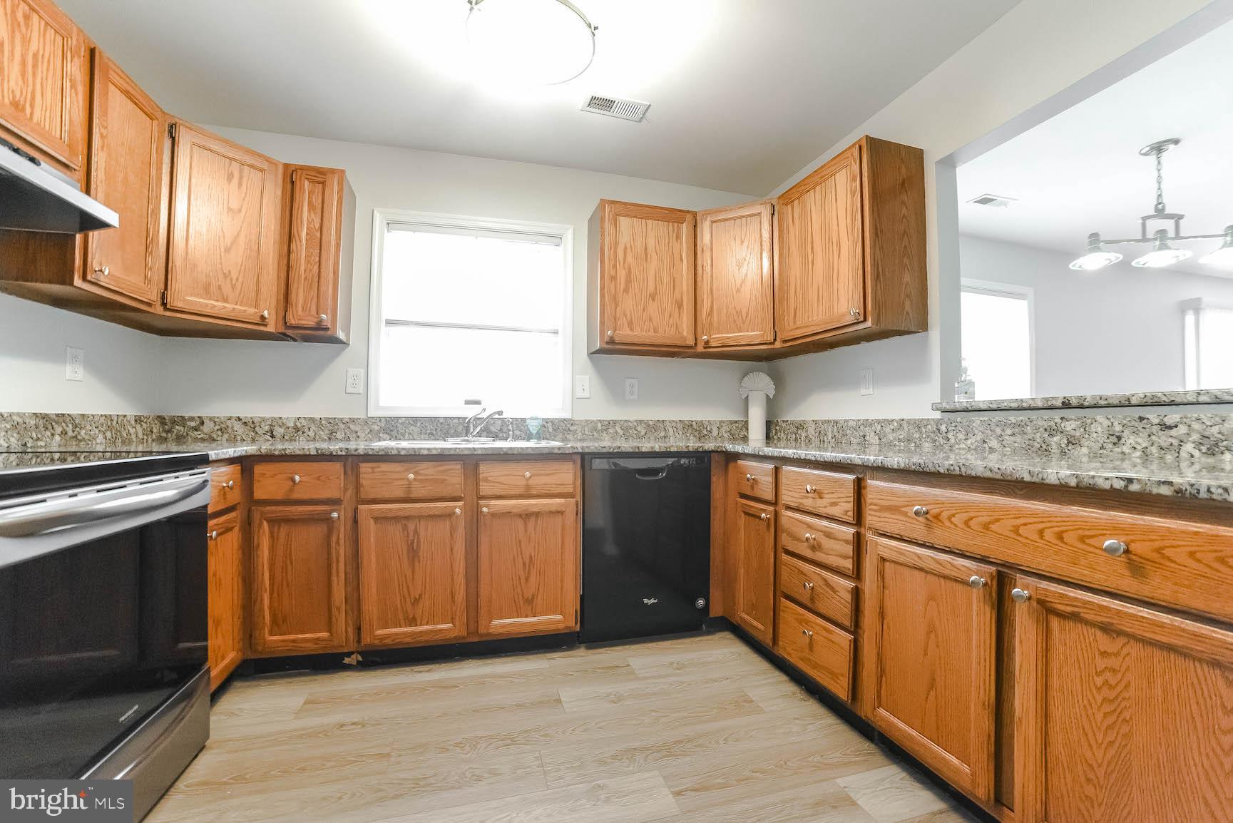 HAMPSHIRE - Residential