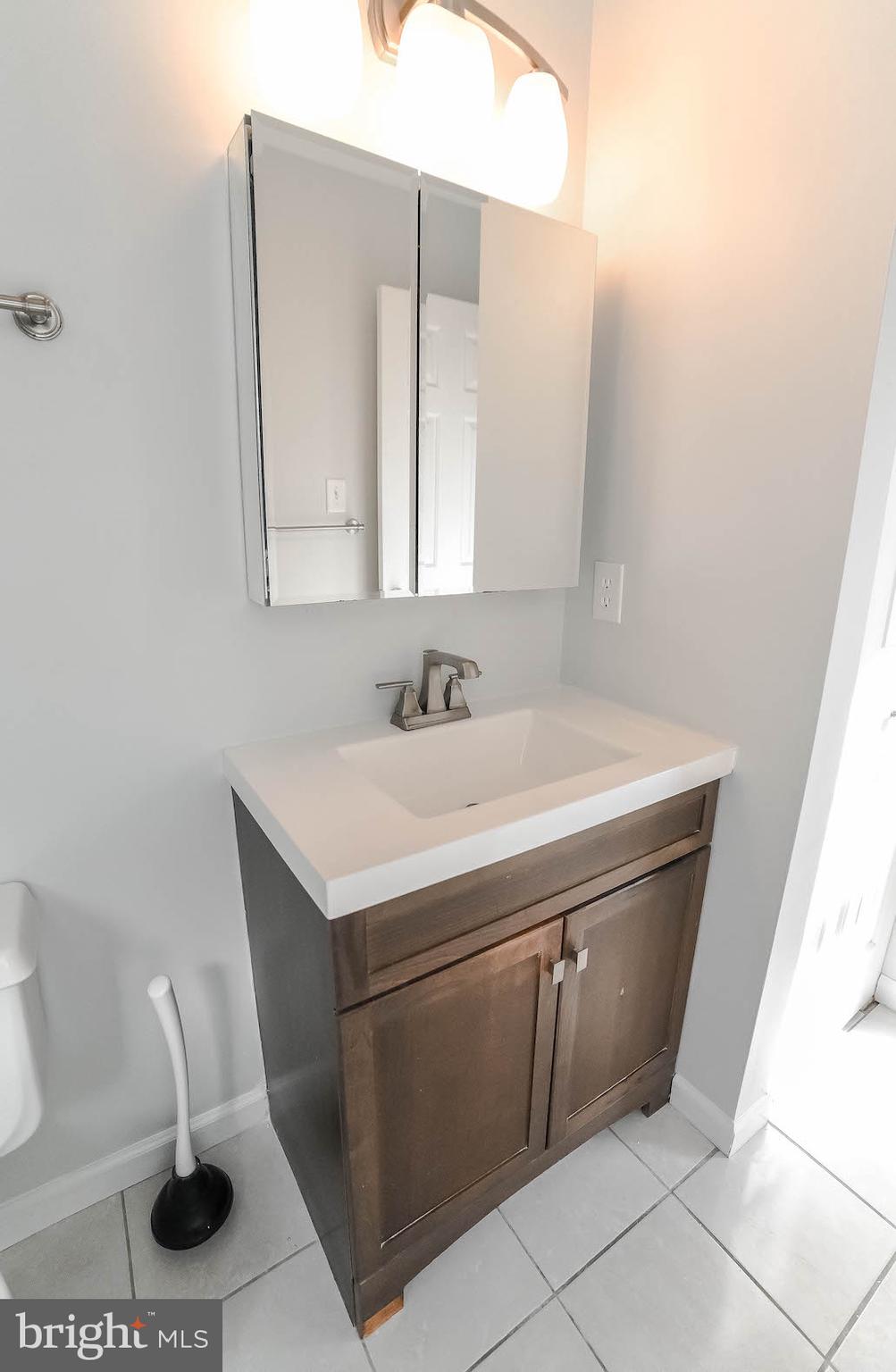 HAMPSHIRE - Residential