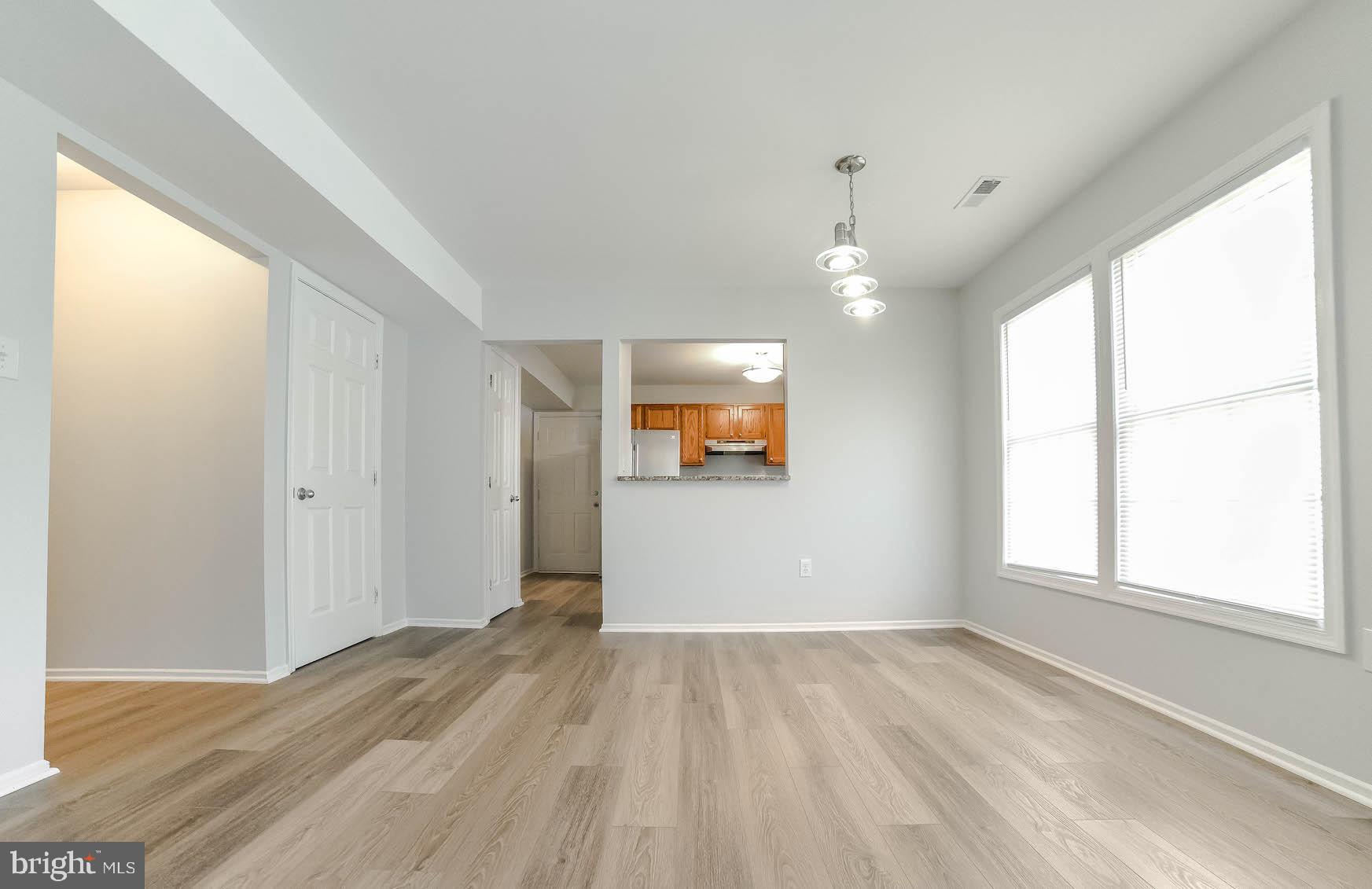 HAMPSHIRE - Residential