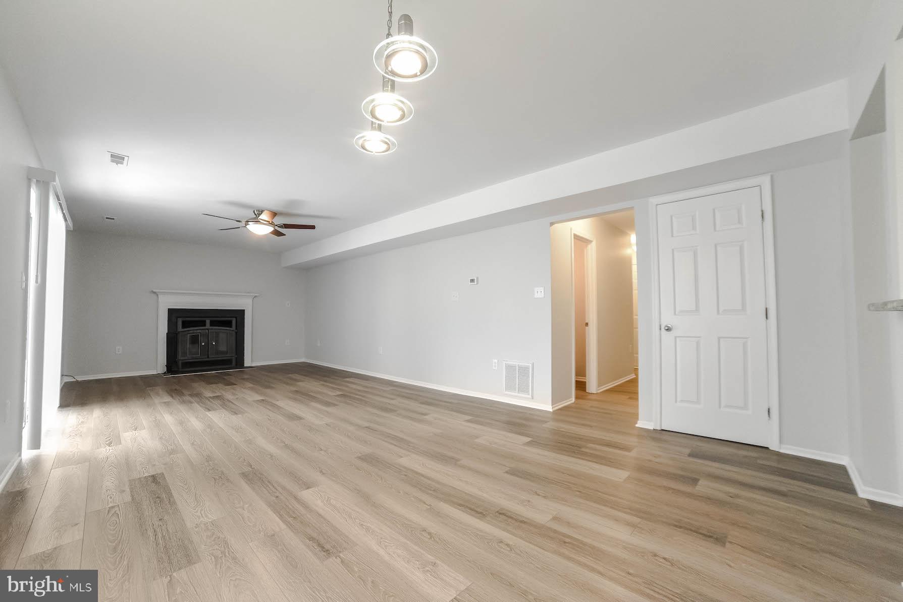 HAMPSHIRE - Residential