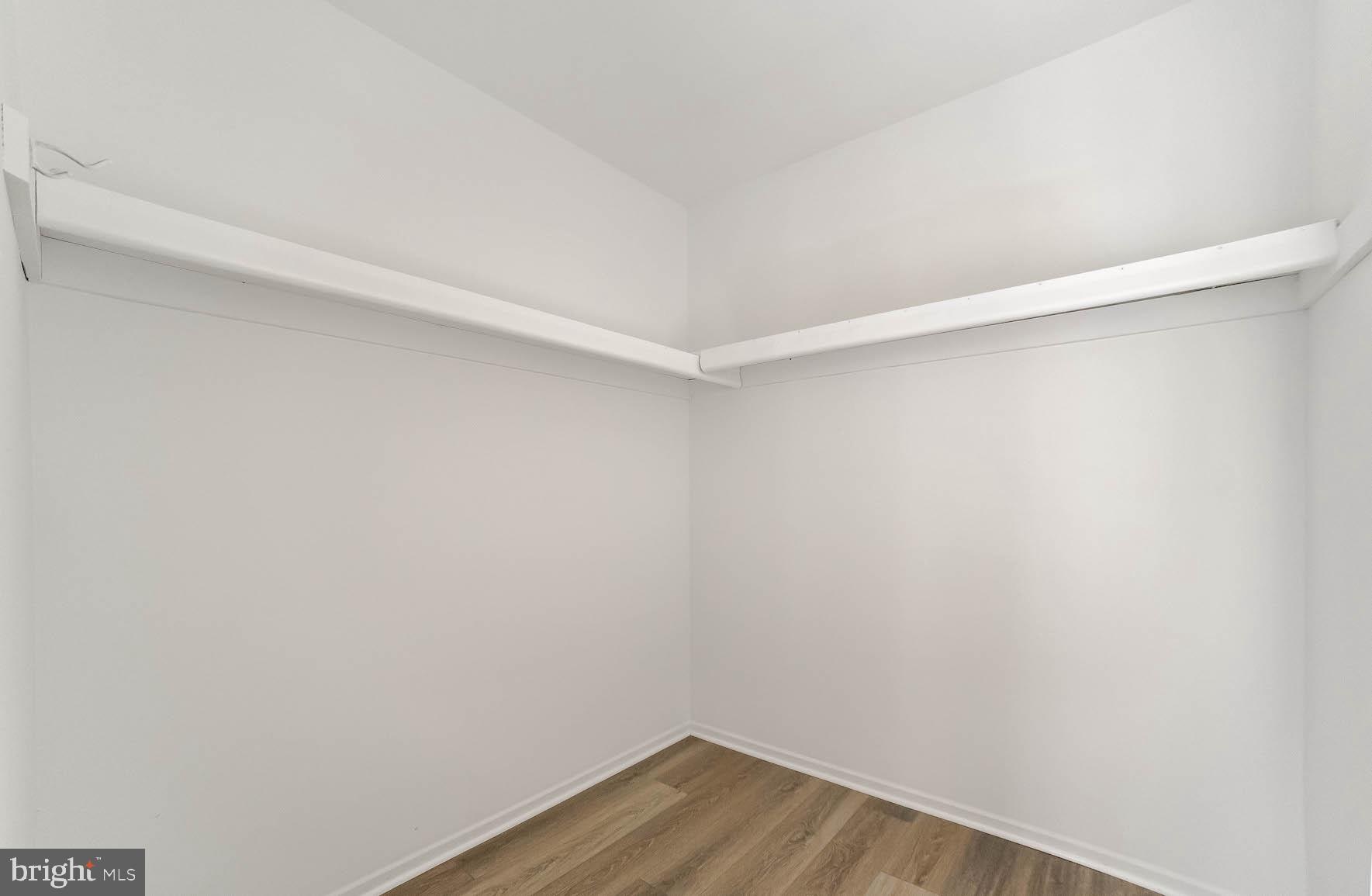 HAMPSHIRE - Residential