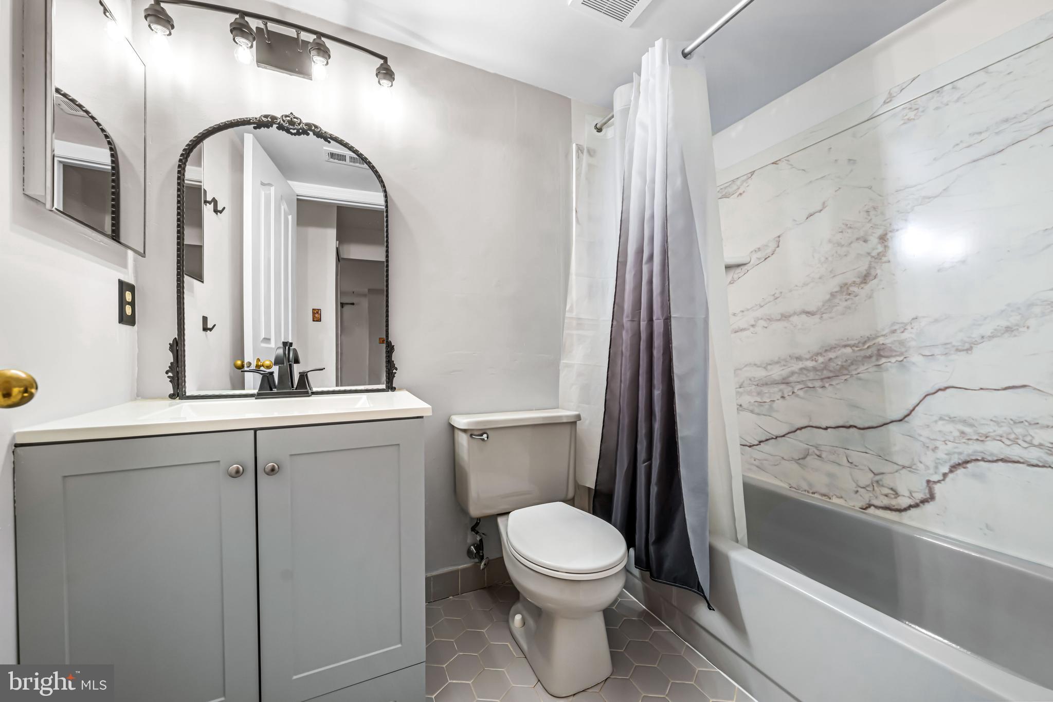 REMINGTON OAKS - Residential