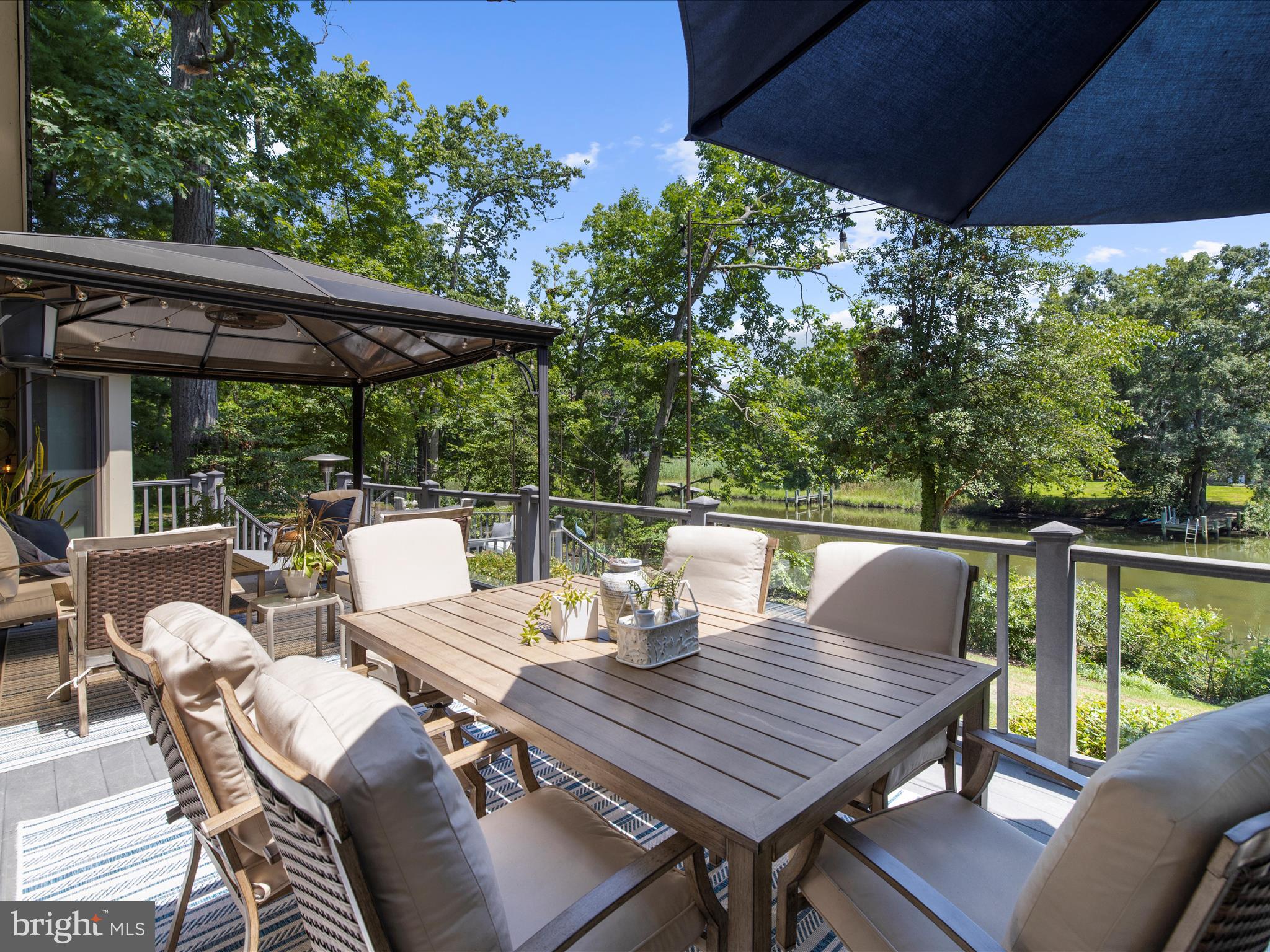 HILLSMERE SHORES - Residential