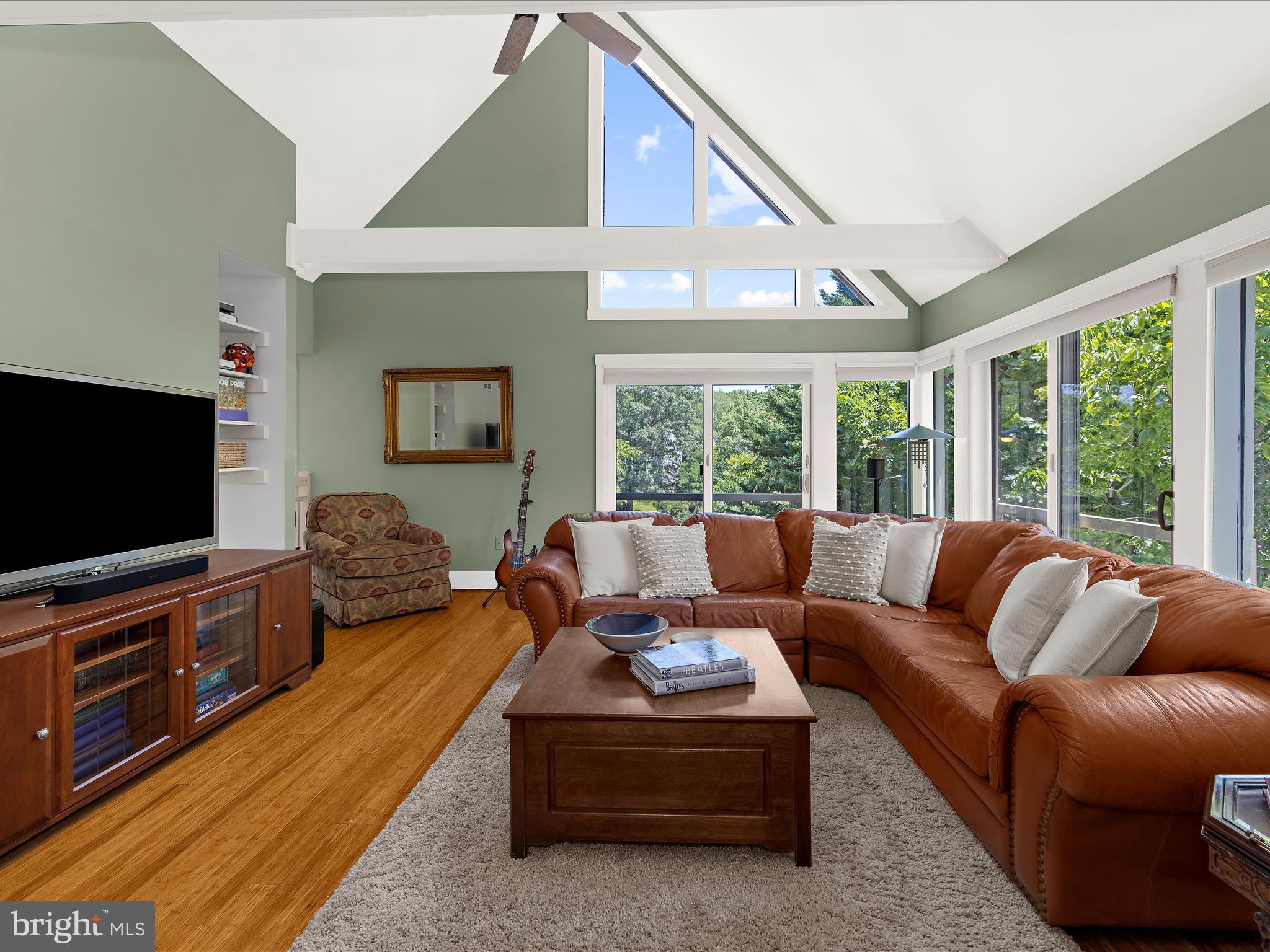 HILLSMERE SHORES - Residential