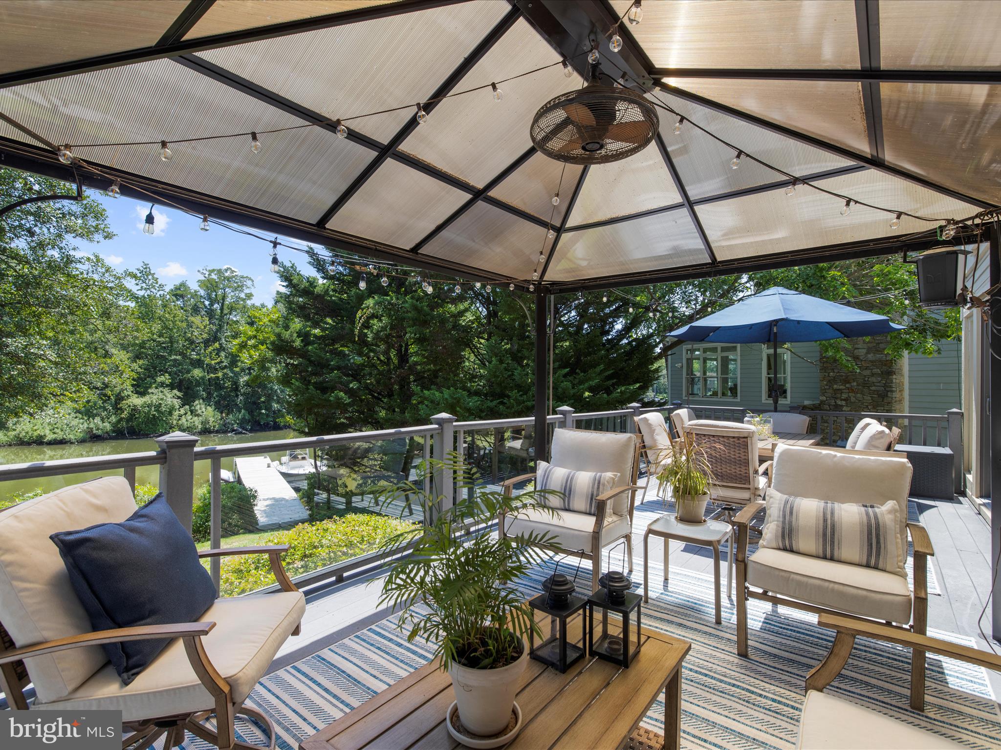 HILLSMERE SHORES - Residential