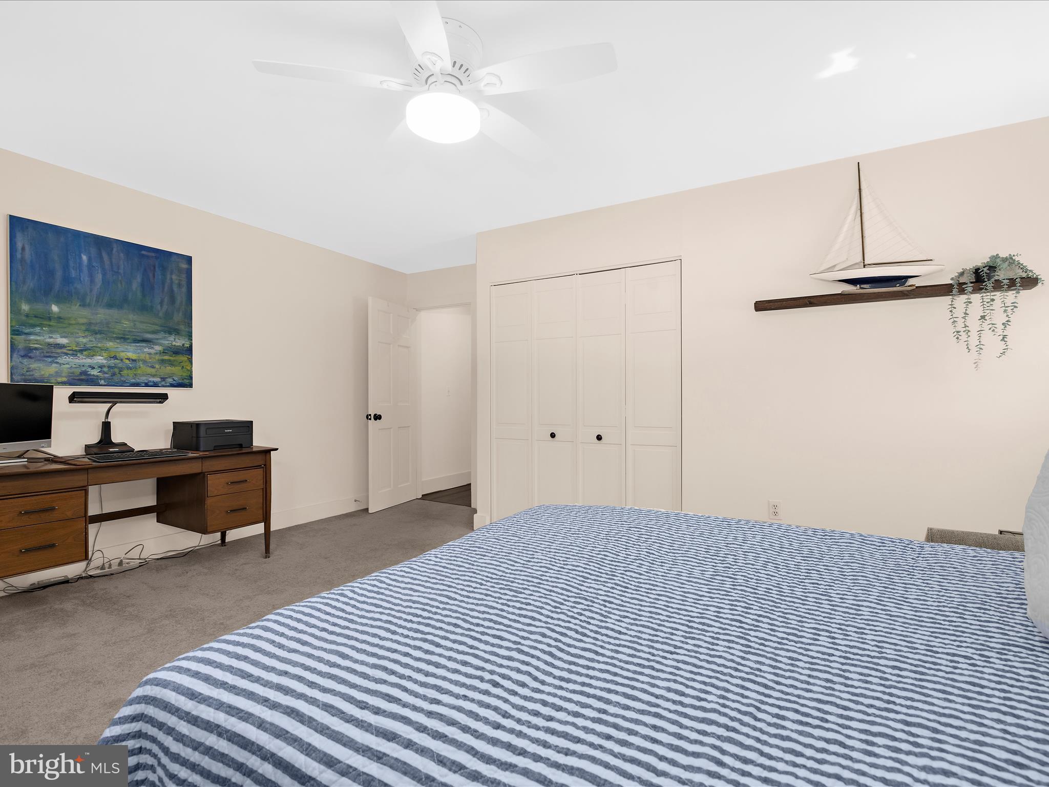 HILLSMERE SHORES - Residential