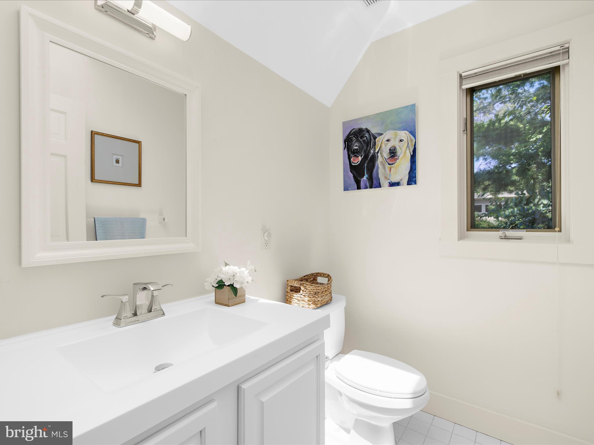 HILLSMERE SHORES - Residential