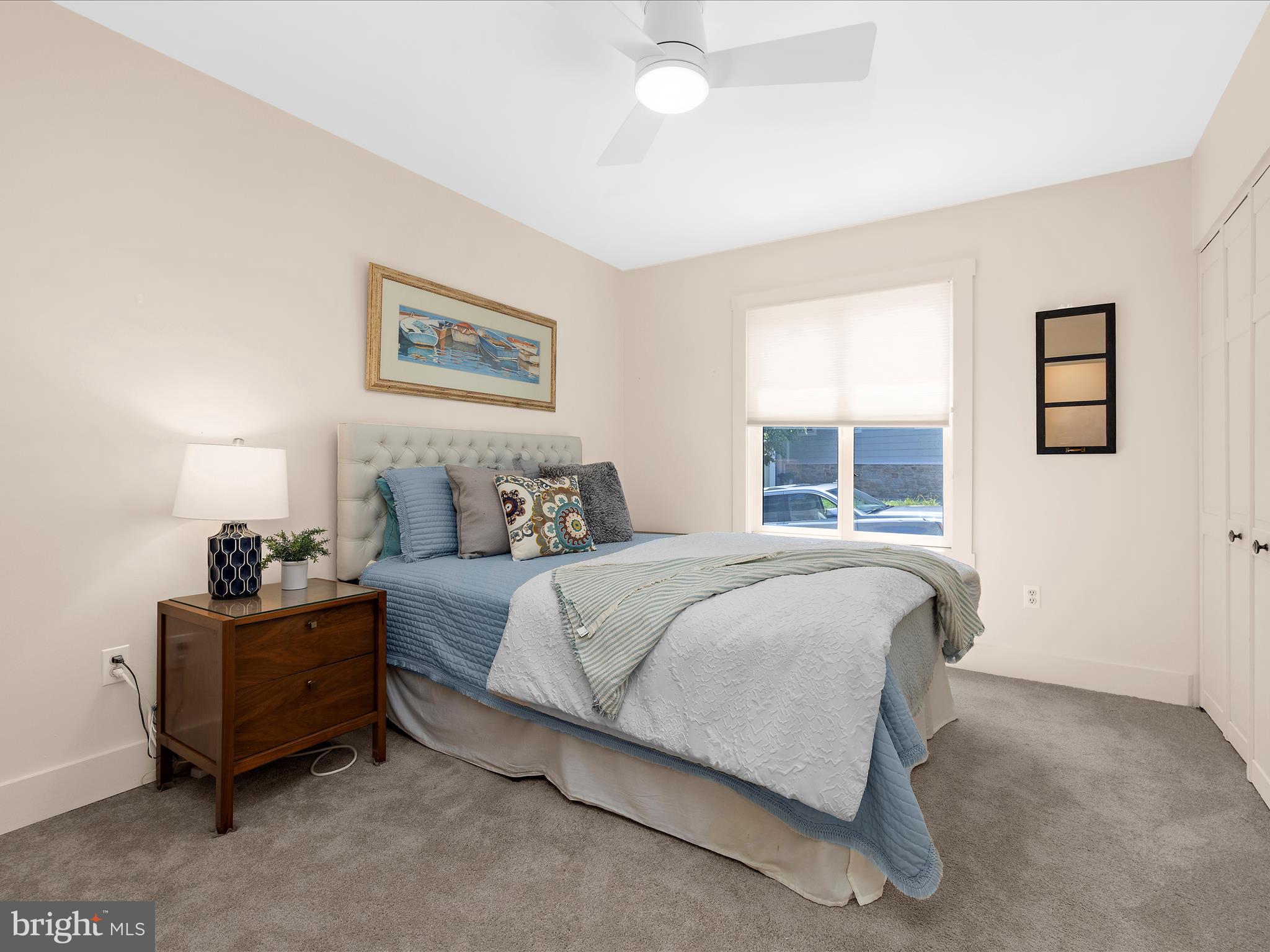 HILLSMERE SHORES - Residential