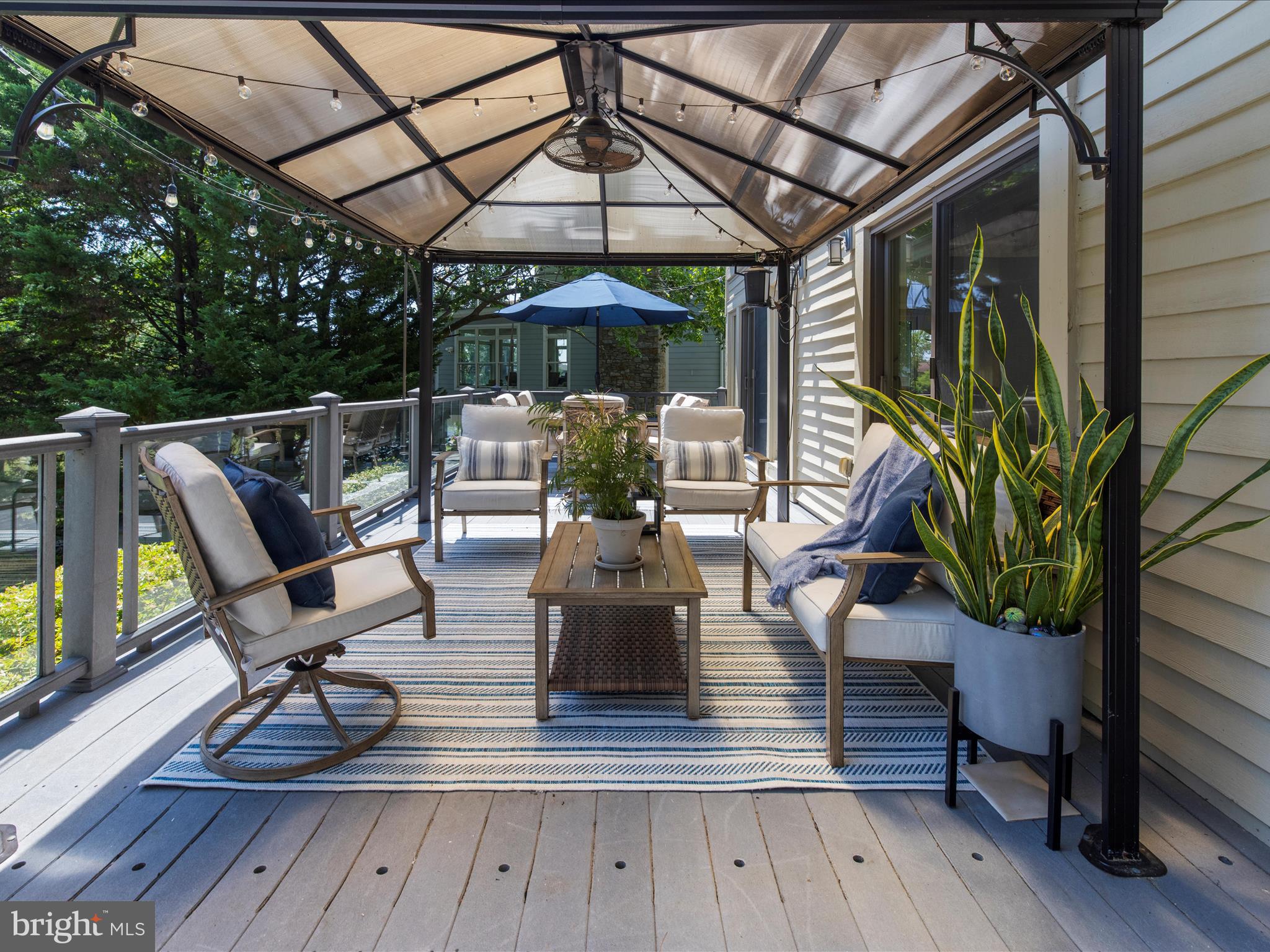 HILLSMERE SHORES - Residential