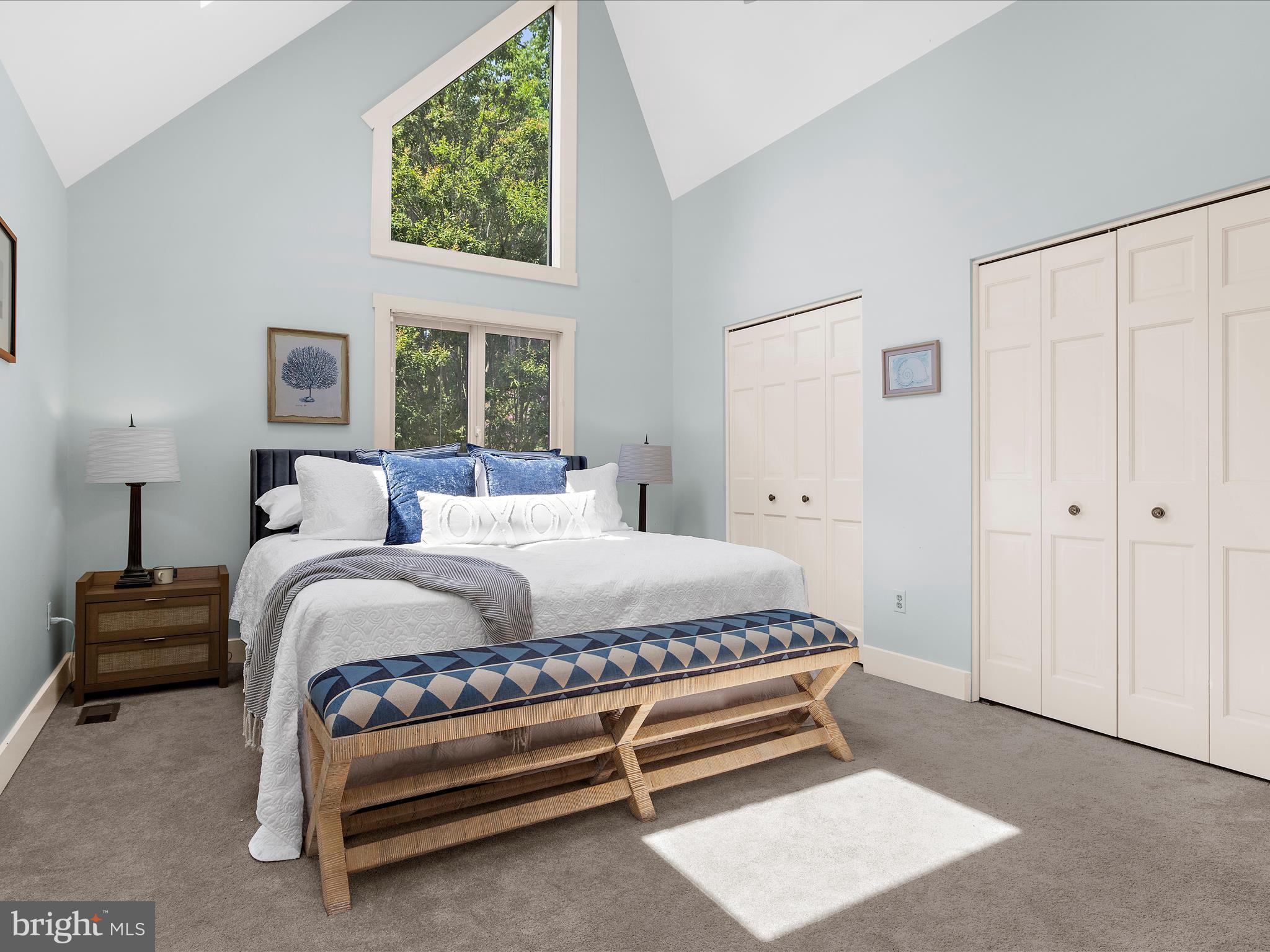 HILLSMERE SHORES - Residential