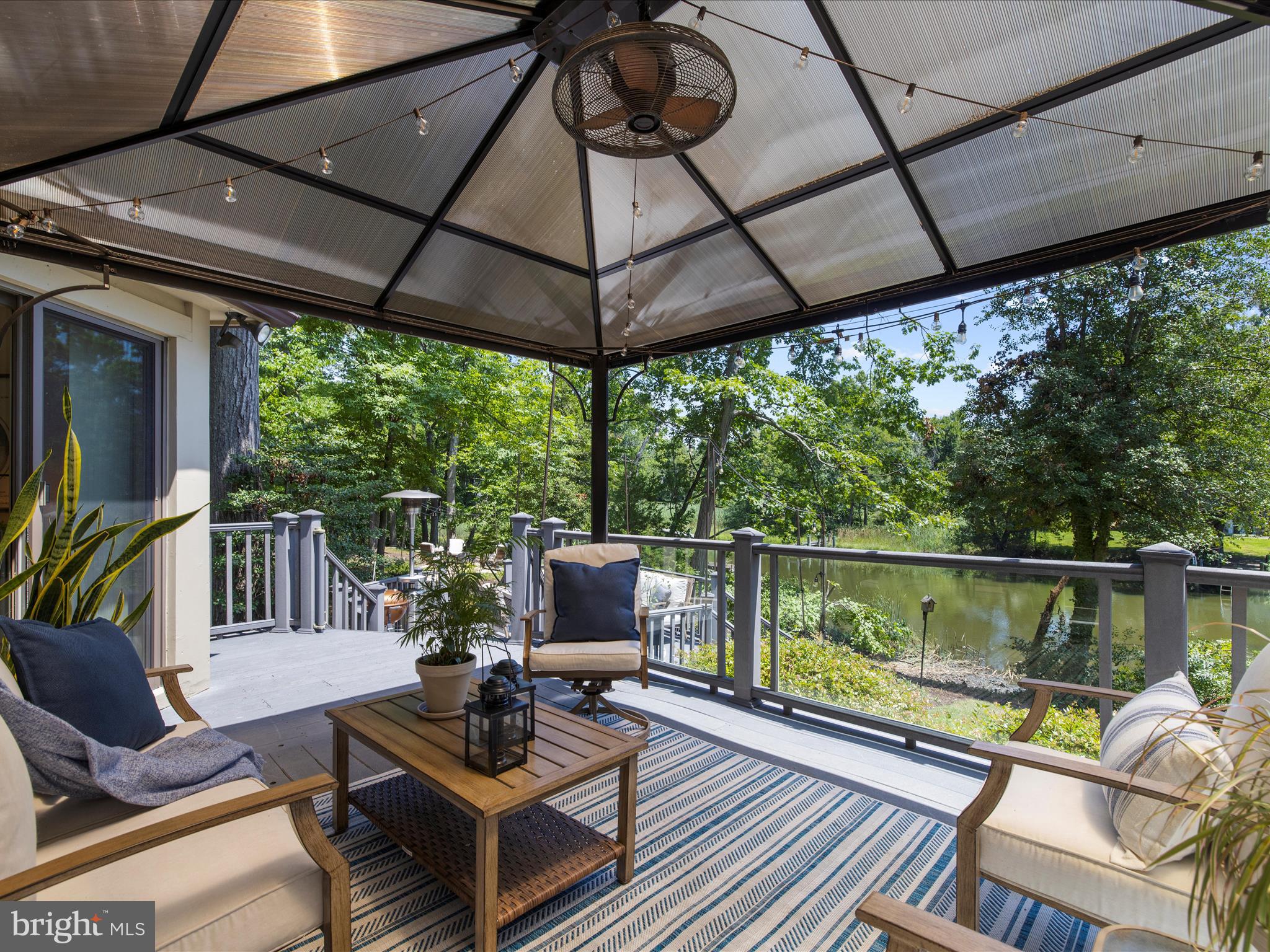 HILLSMERE SHORES - Residential