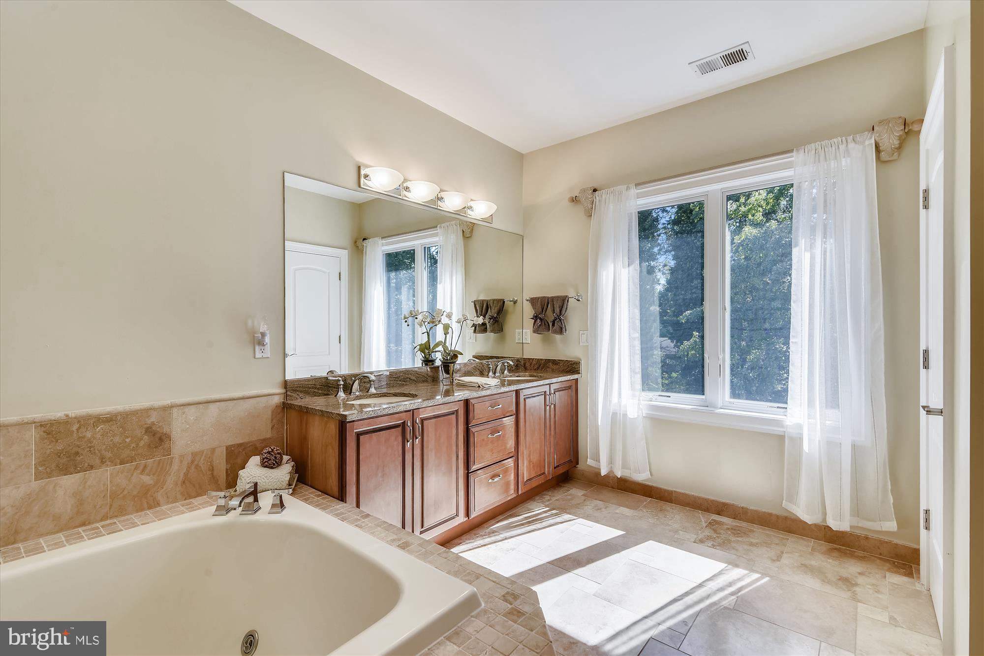 OLD DOMINION GARDENS - Residential