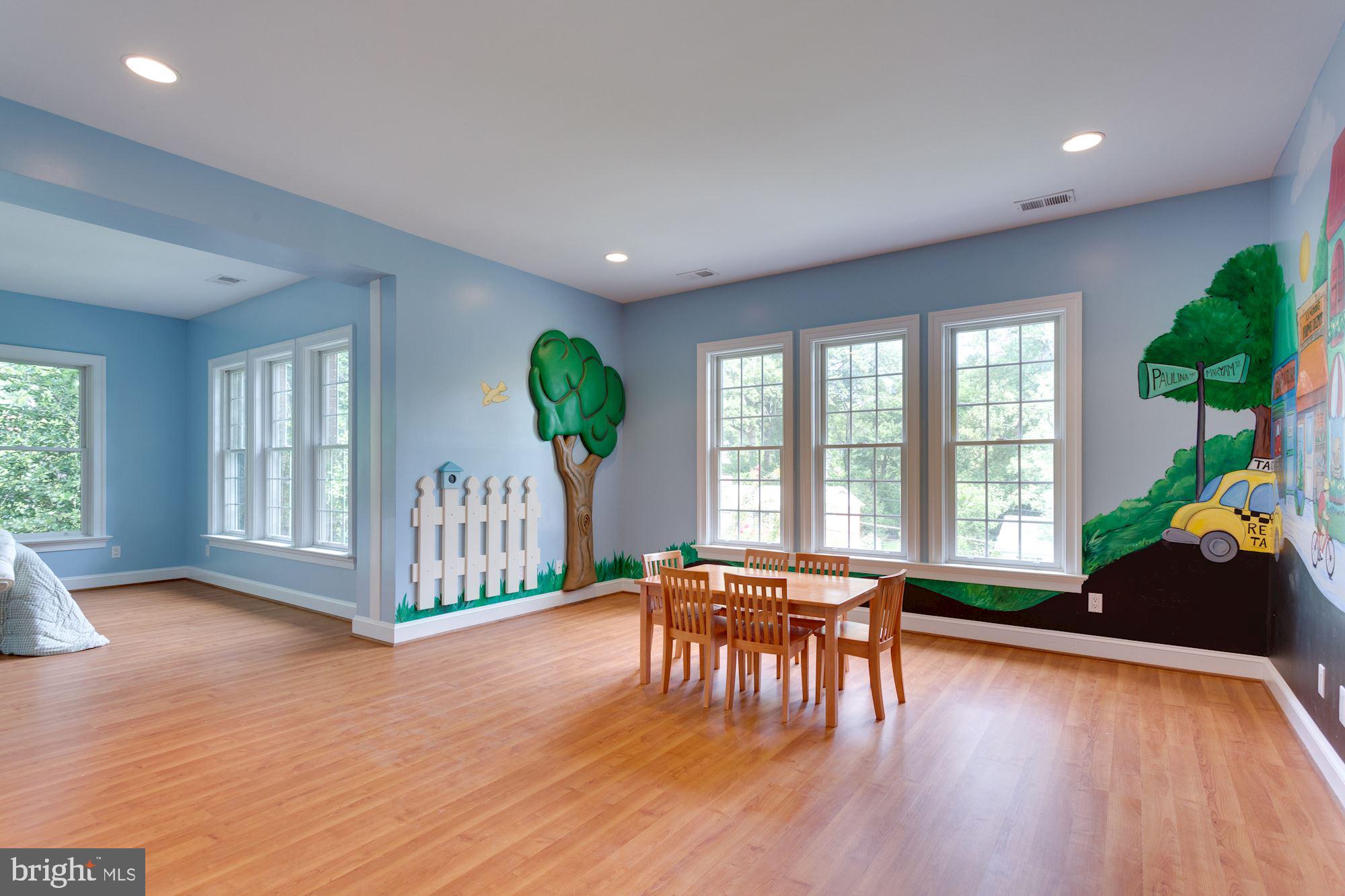 OLD DOMINION GARDENS - Residential