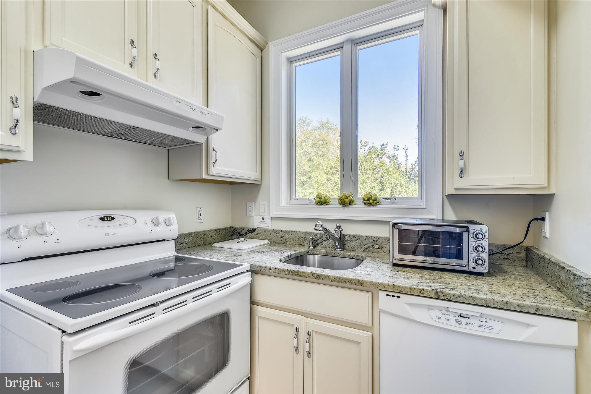 OLD DOMINION GARDENS - Residential