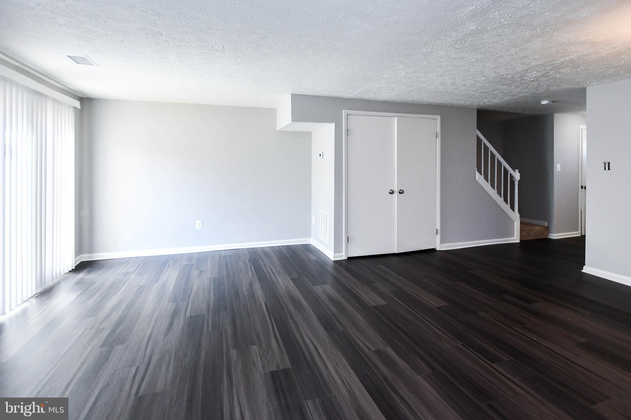 FORESTVILLE PARK - Residential