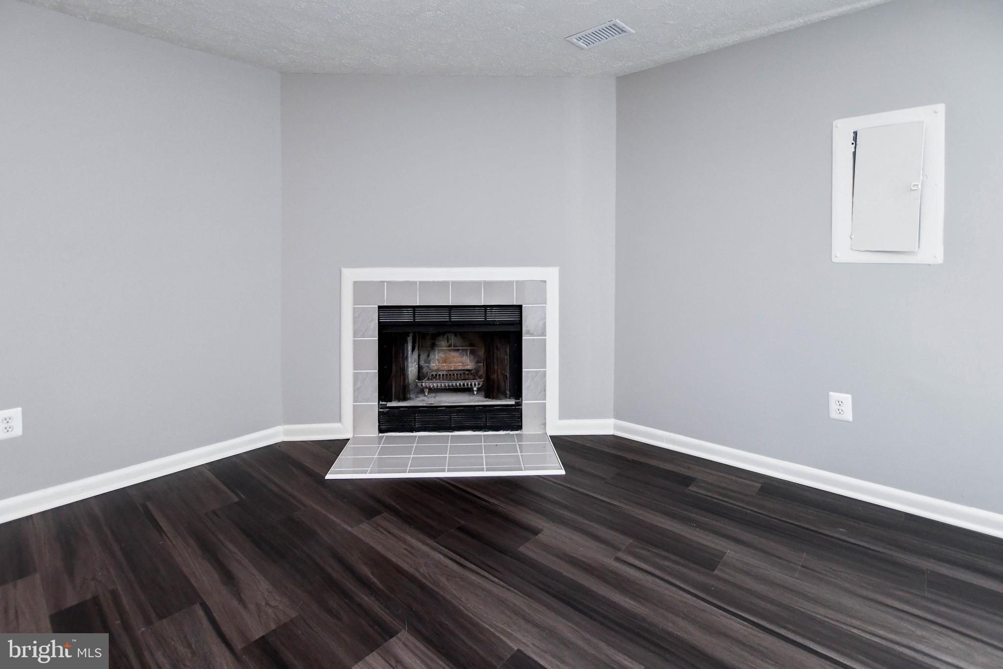 FORESTVILLE PARK - Residential