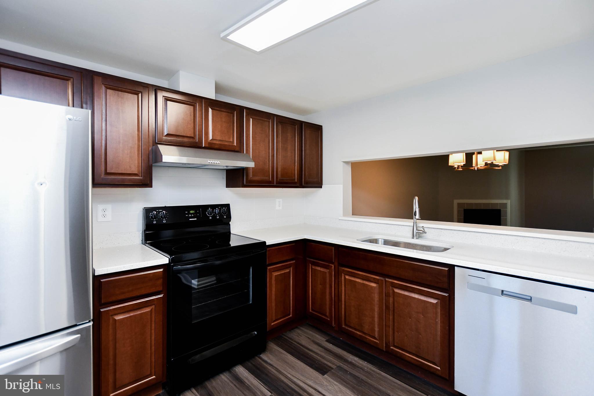 FORESTVILLE PARK - Residential