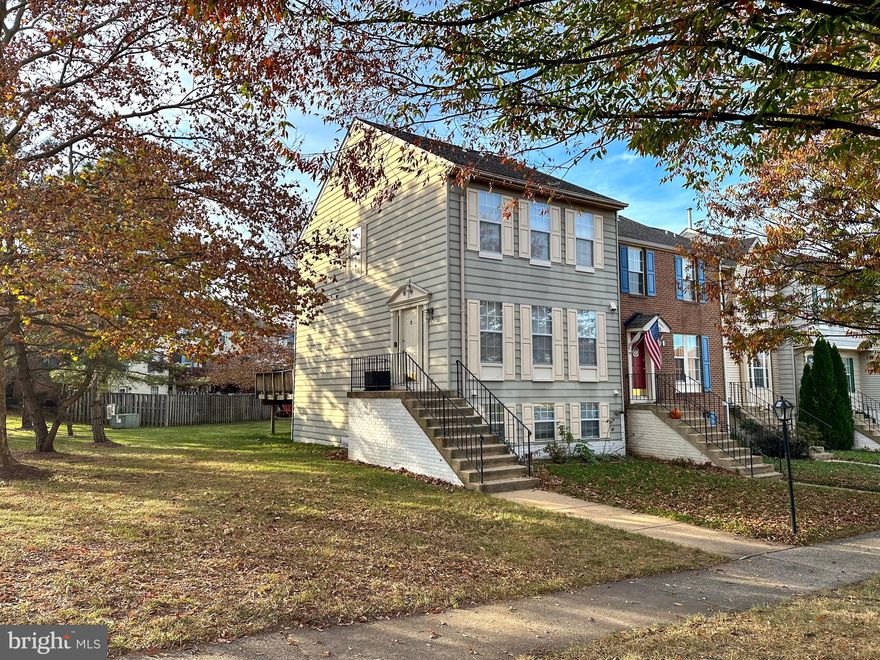 **AS-IS & INVESTOR-ONLY PROPERTY** | **CURRENT TENANT IN PLACE UNTIL 2/28/26** | End Unit right next to Ashburn Village Shopping Center - Great Location & Opportunity! FABULOUS ASHBURN VILLAGE AMENITIES Including Indoor & Outdoor Pools, Community Sports Pavilion, Multiple Recreation Centers, Basketball Courts, Baseball & Soccer Fields, 9 Playgrounds, 17 Tennis Courts & 6 Pickleball Courts, 8 Lakes & Ponds, Over 17 Miles of Trails and Footpaths & Several Community Events throughout the year - Great Location near Shopping, Dining, Major Commuter Routes, Dulles Airport & More! **Broad Run HS | Farmwell Station MS | Ashburn ES**