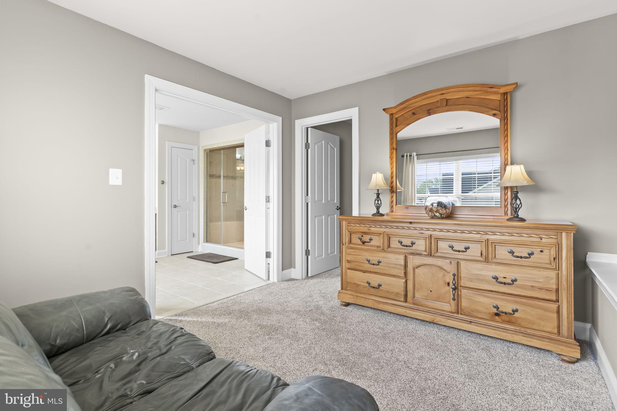 LEONARDS GRANT - Residential