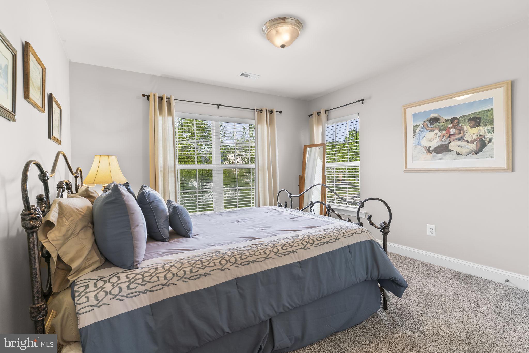 LEONARDS GRANT - Residential