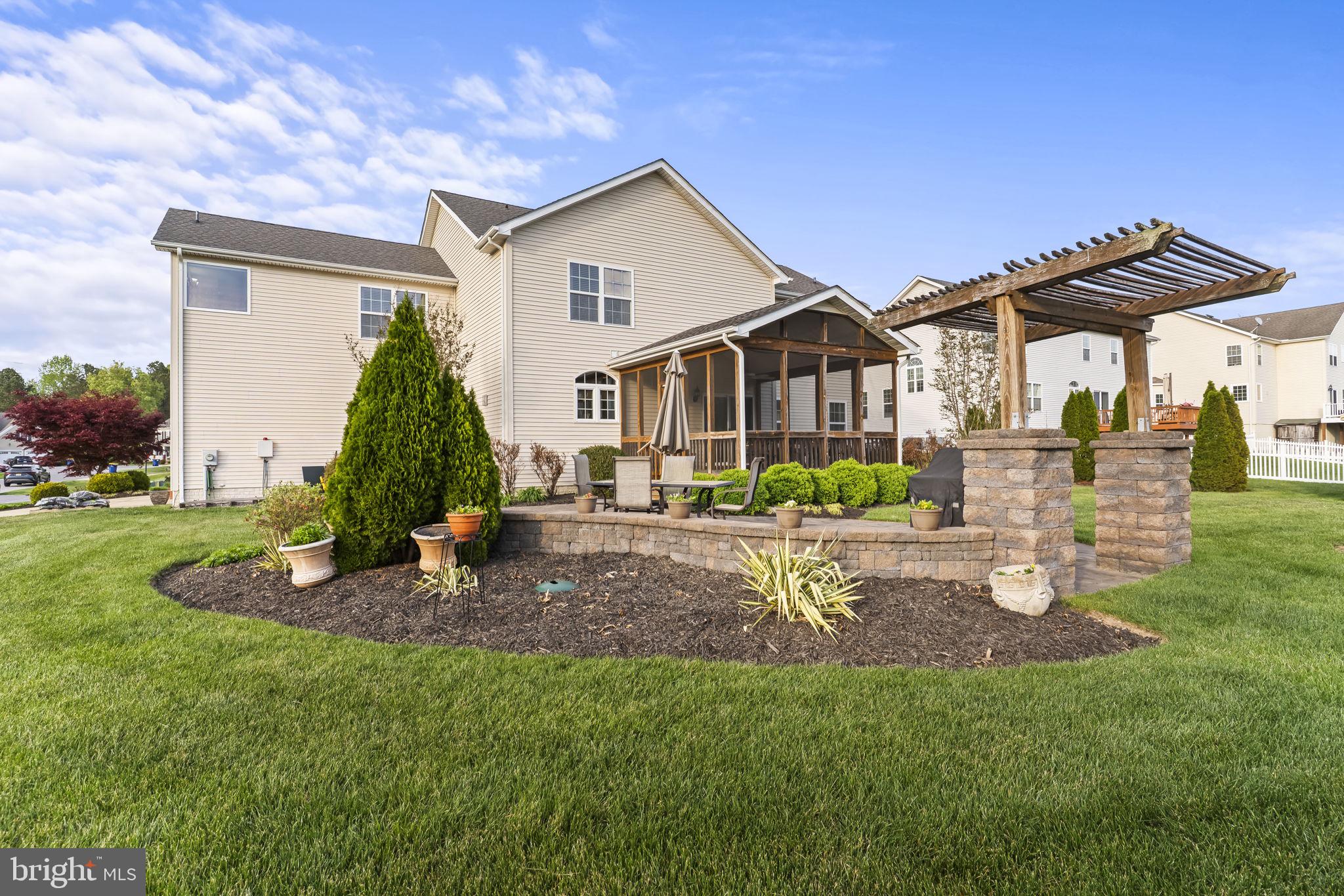 LEONARDS GRANT - Residential