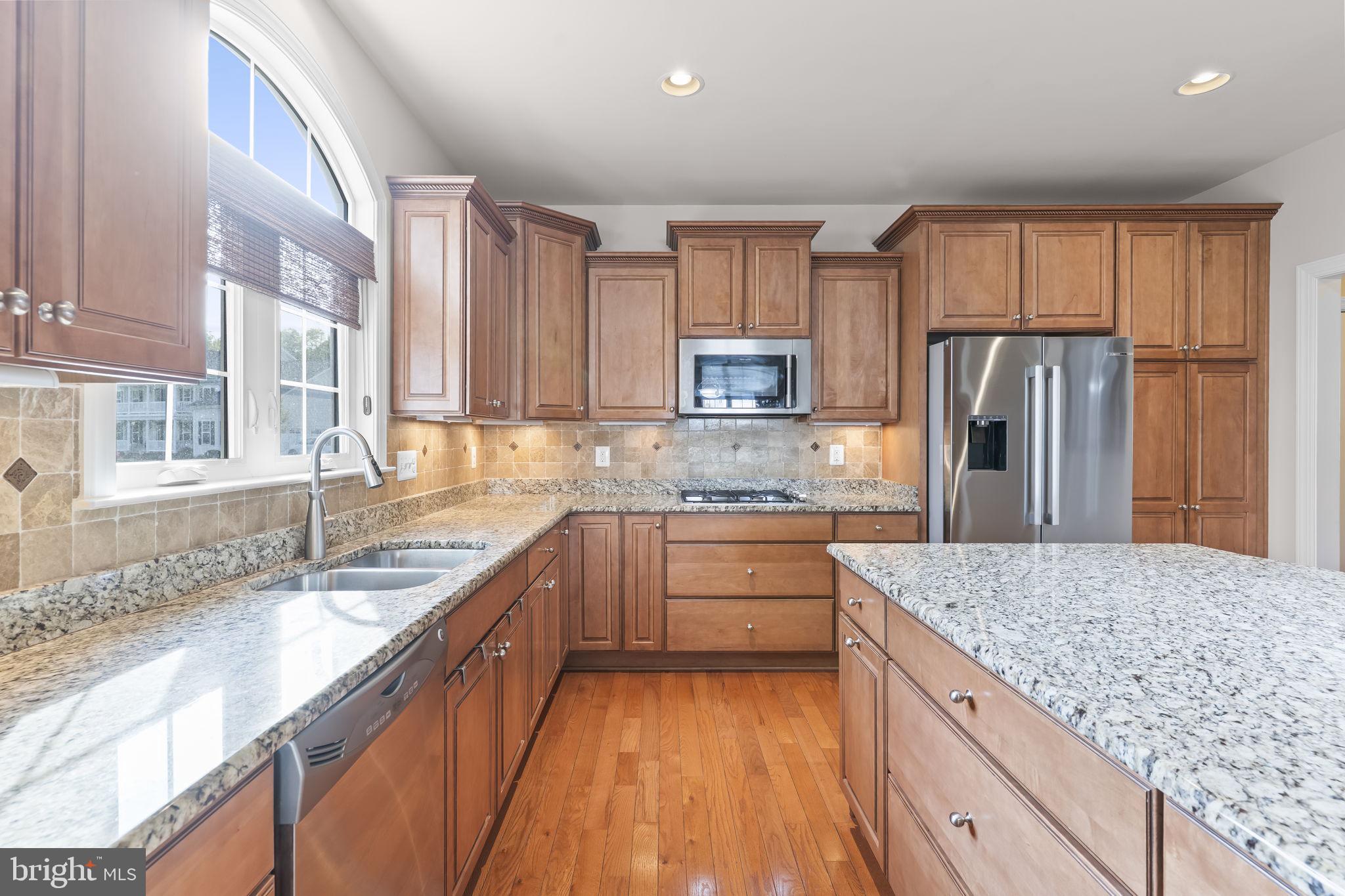 LEONARDS GRANT - Residential