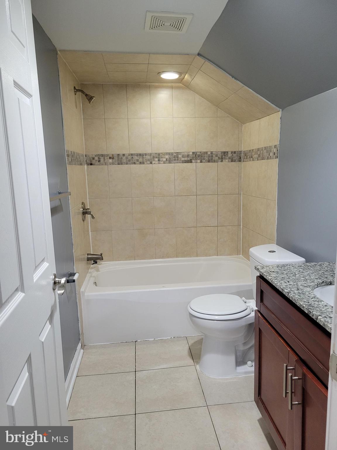 GWYNN OAK - Residential Lease