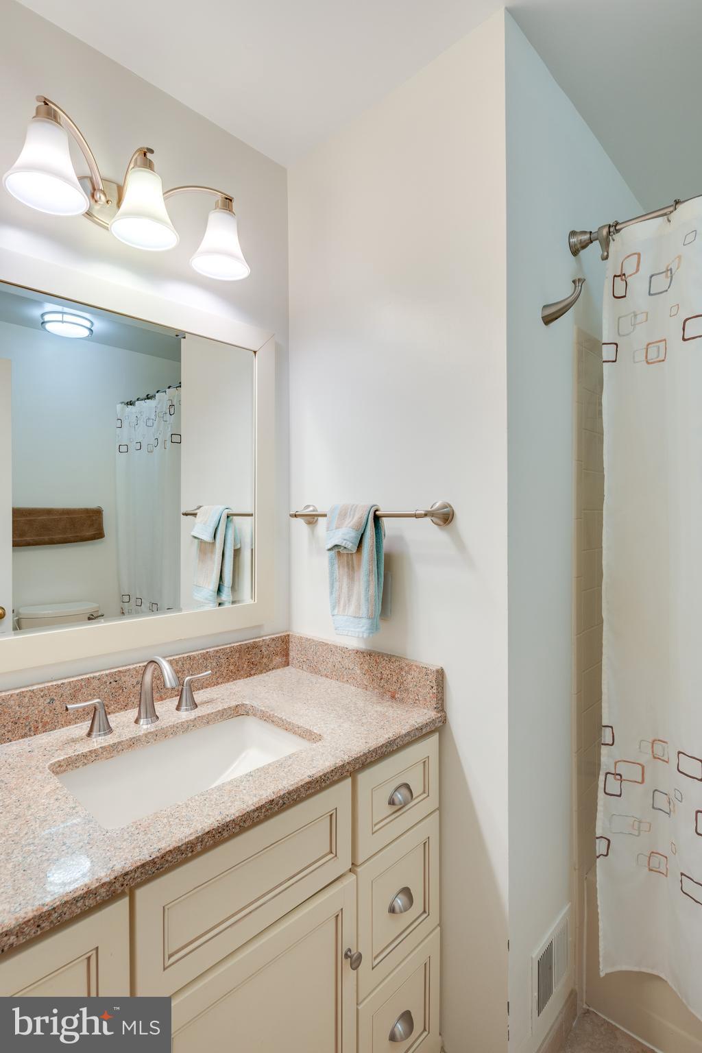 FRANKLIN FARM - Residential