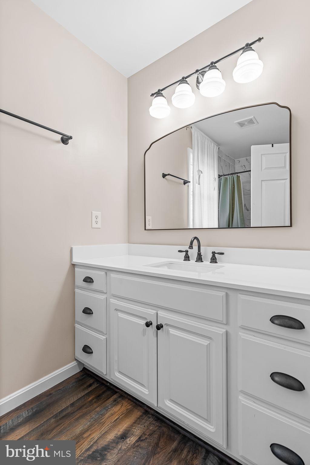 SPRING CREEK - Residential