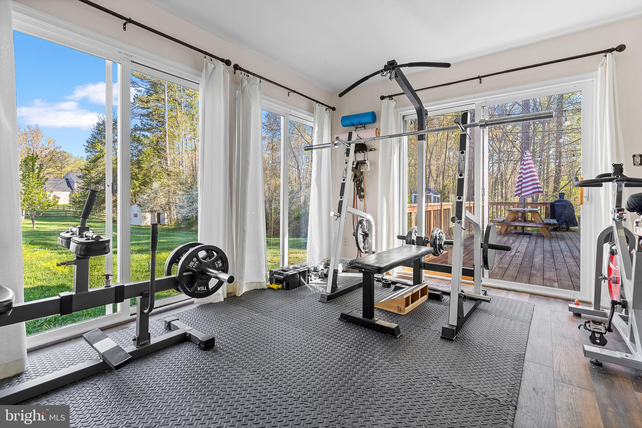 SPRING CREEK - Residential