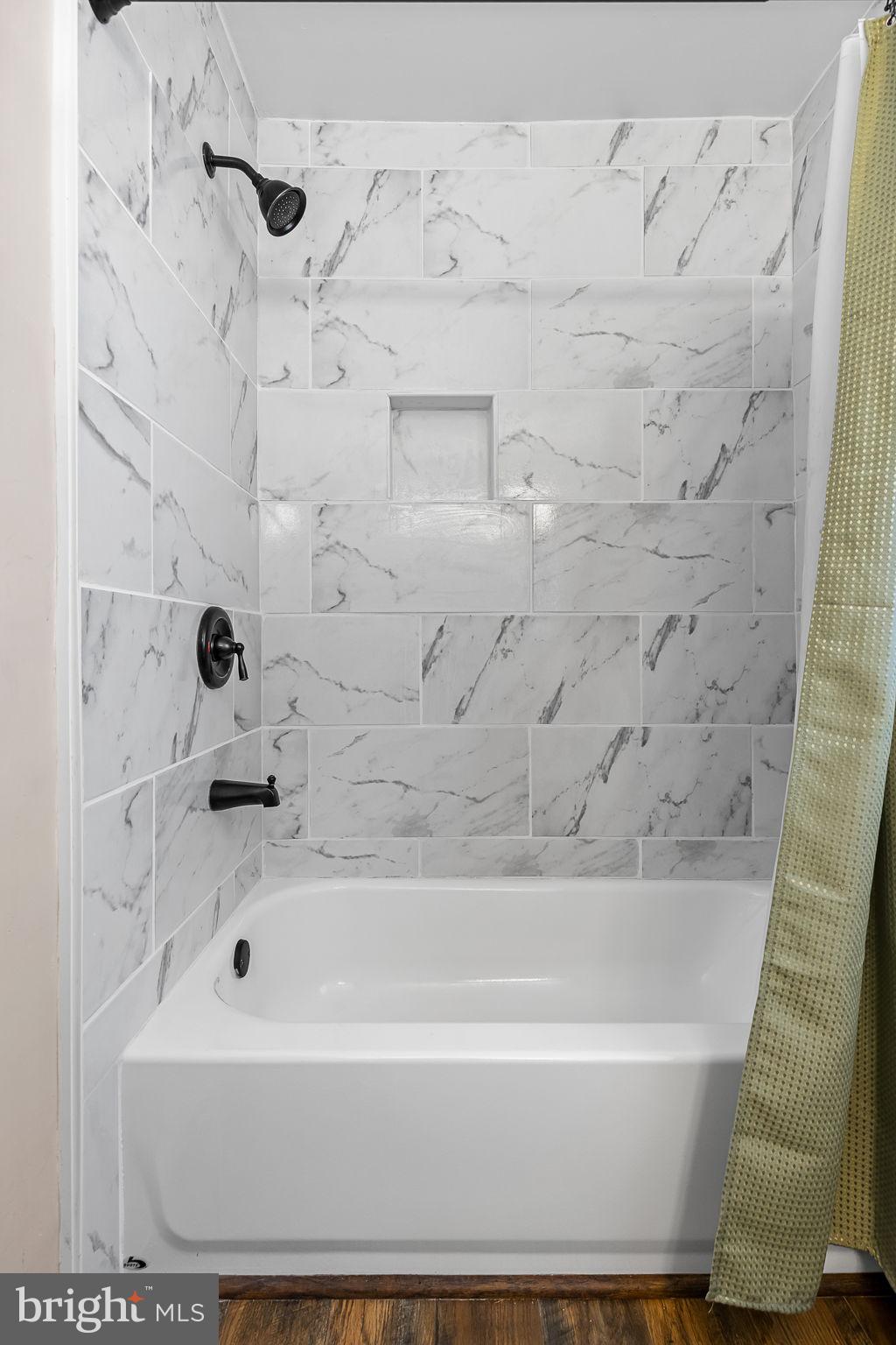 SPRING CREEK - Residential