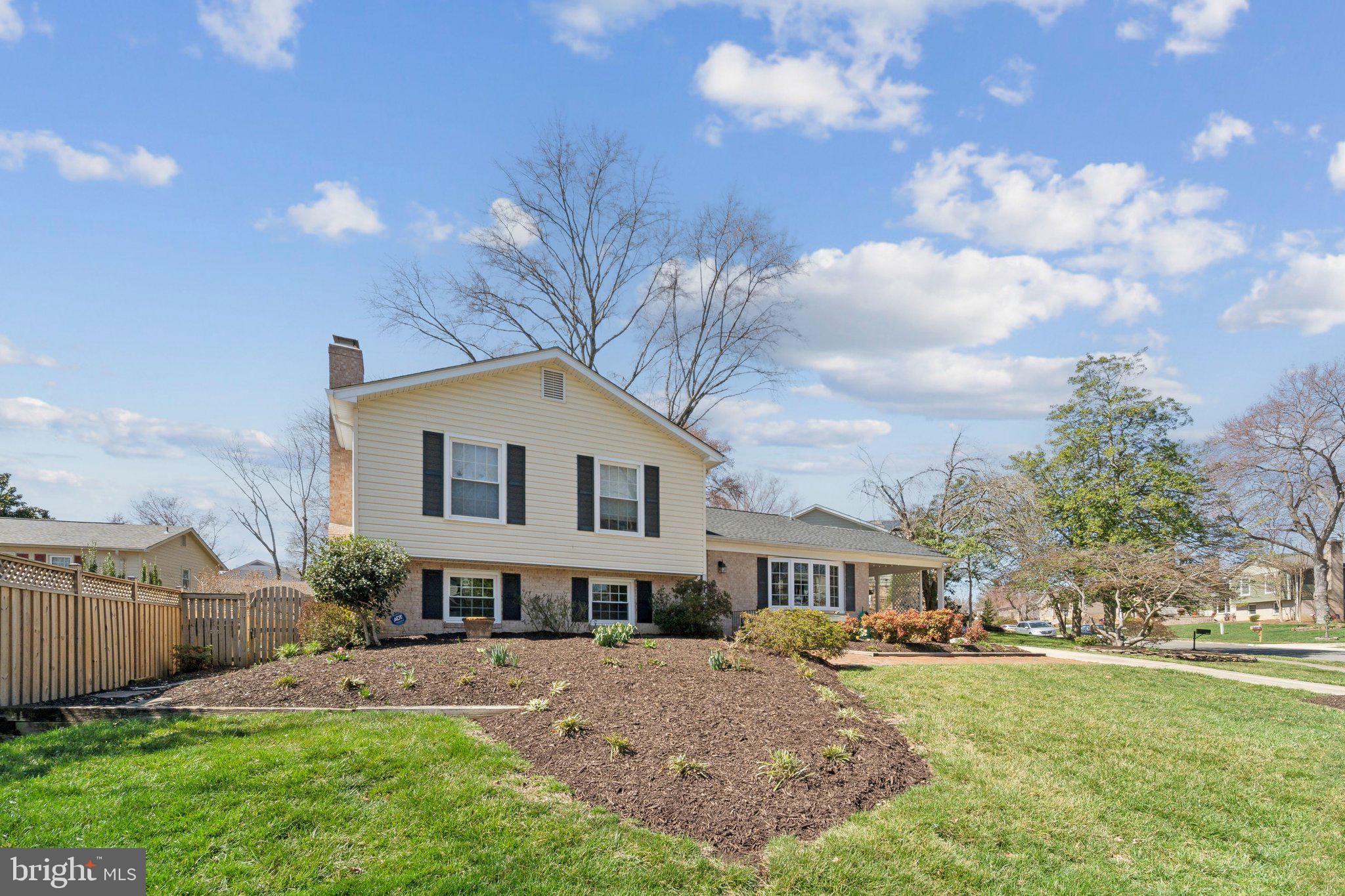 STRATFORD ON THE POTOMAC - Residential