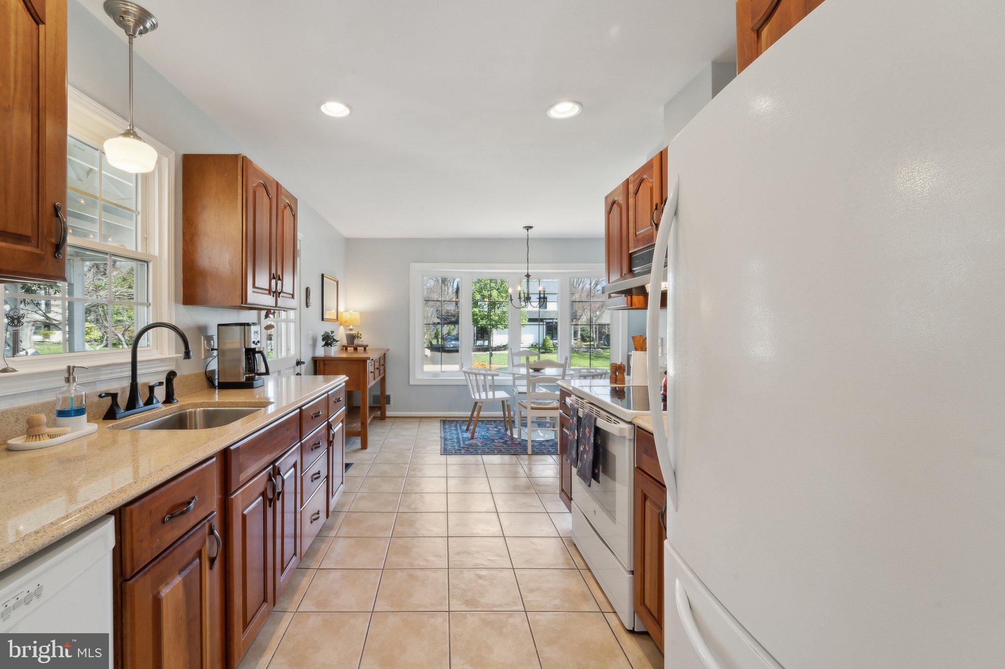 STRATFORD ON THE POTOMAC - Residential