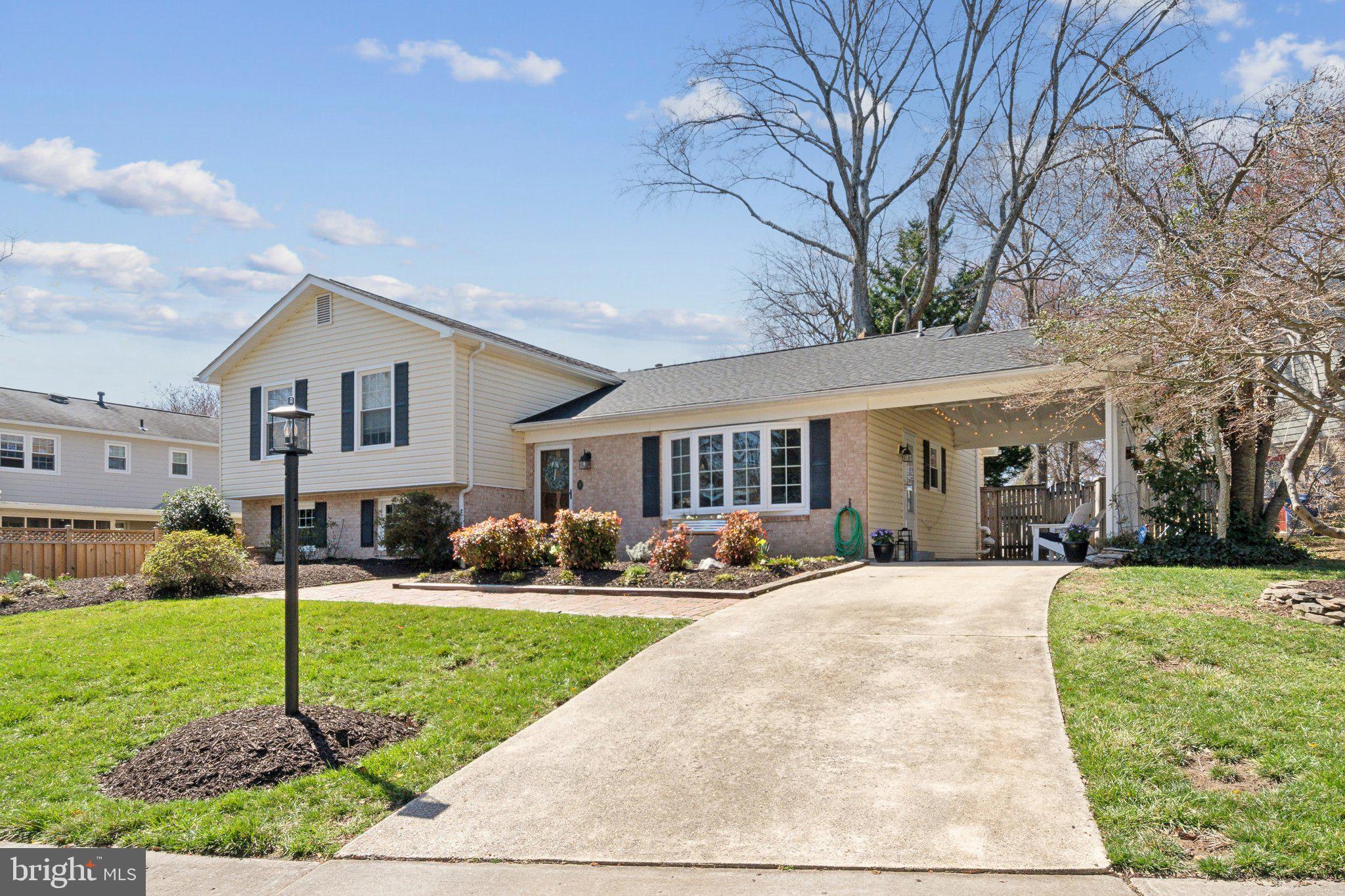 STRATFORD ON THE POTOMAC - Residential