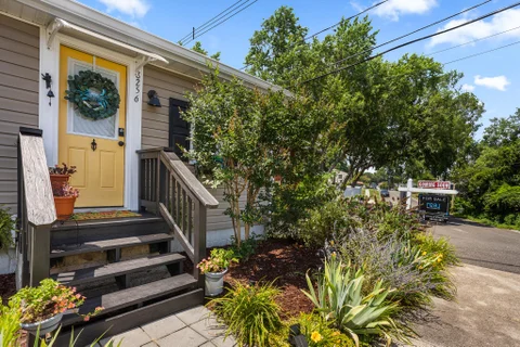8256 D Street, Chesapeake Beach, MD 20732 - #: MDCA2028156