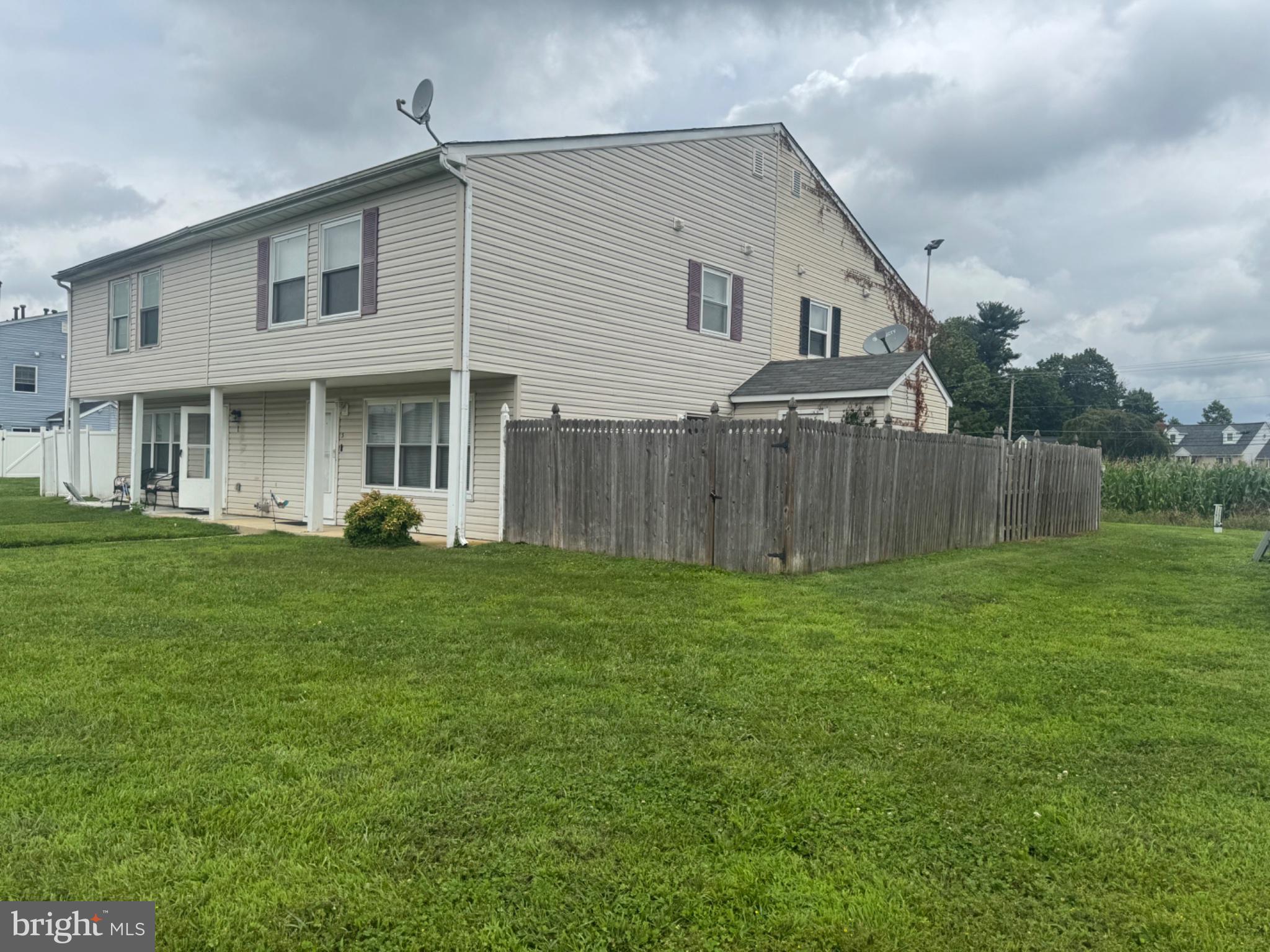 3 LOCUST COURT