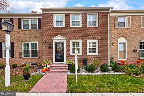 7957 HIDDEN BRIDGE DRIVE SPRINGFIELD VA 22153