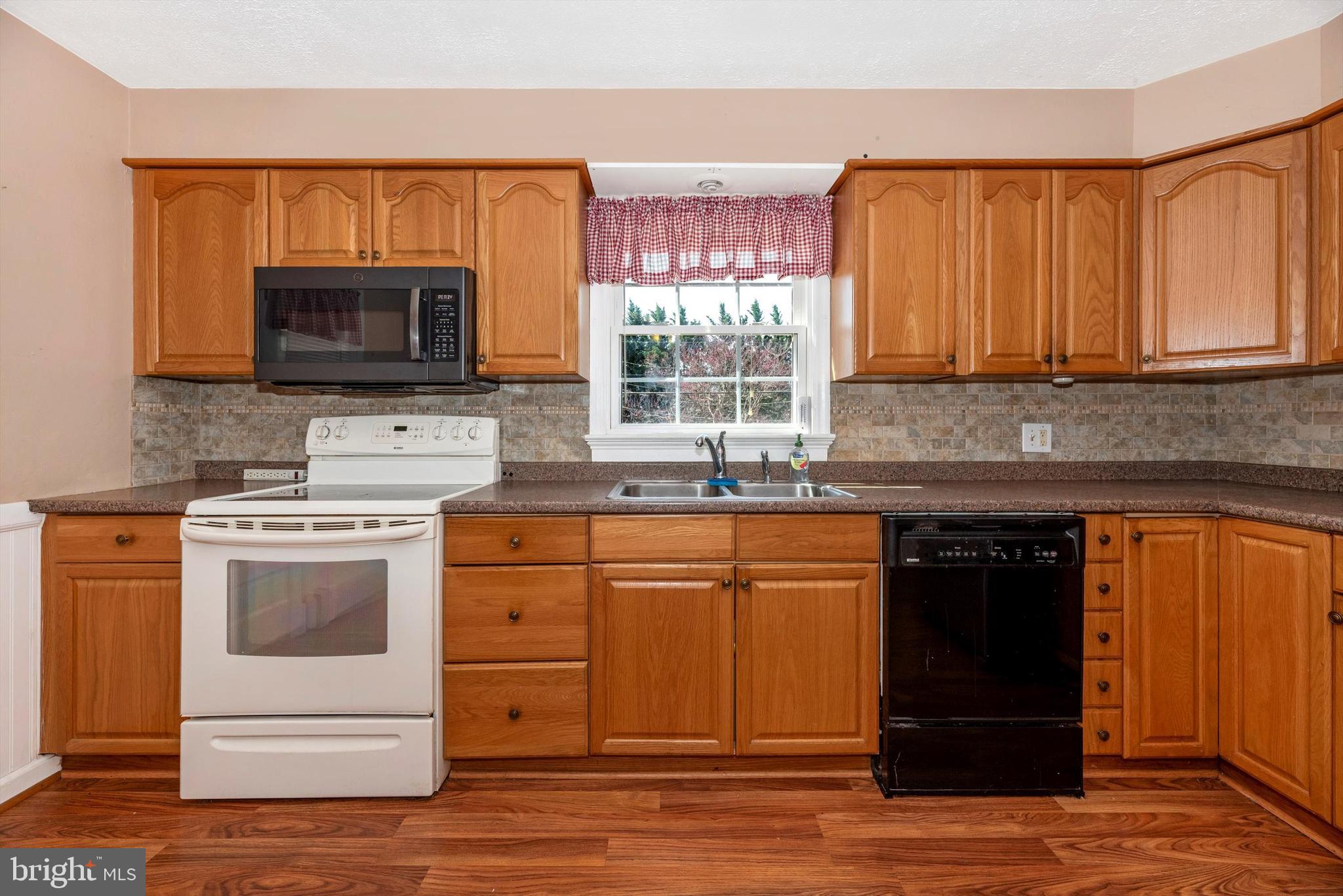 MIDDLETOWN - Residential