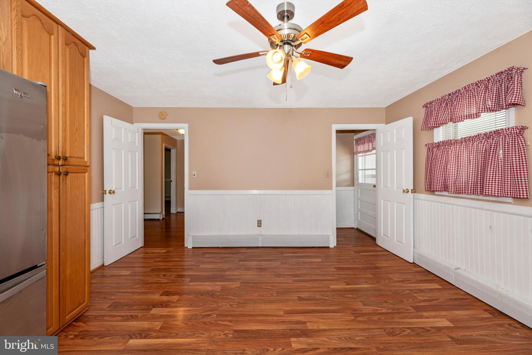 MIDDLETOWN - Residential