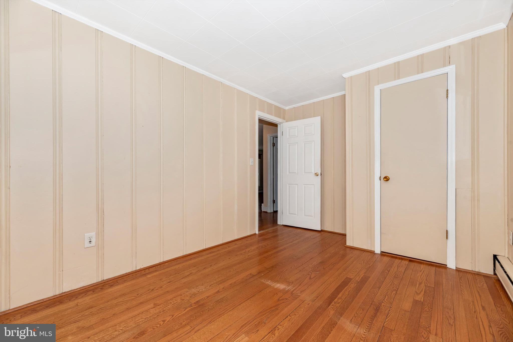 MIDDLETOWN - Residential