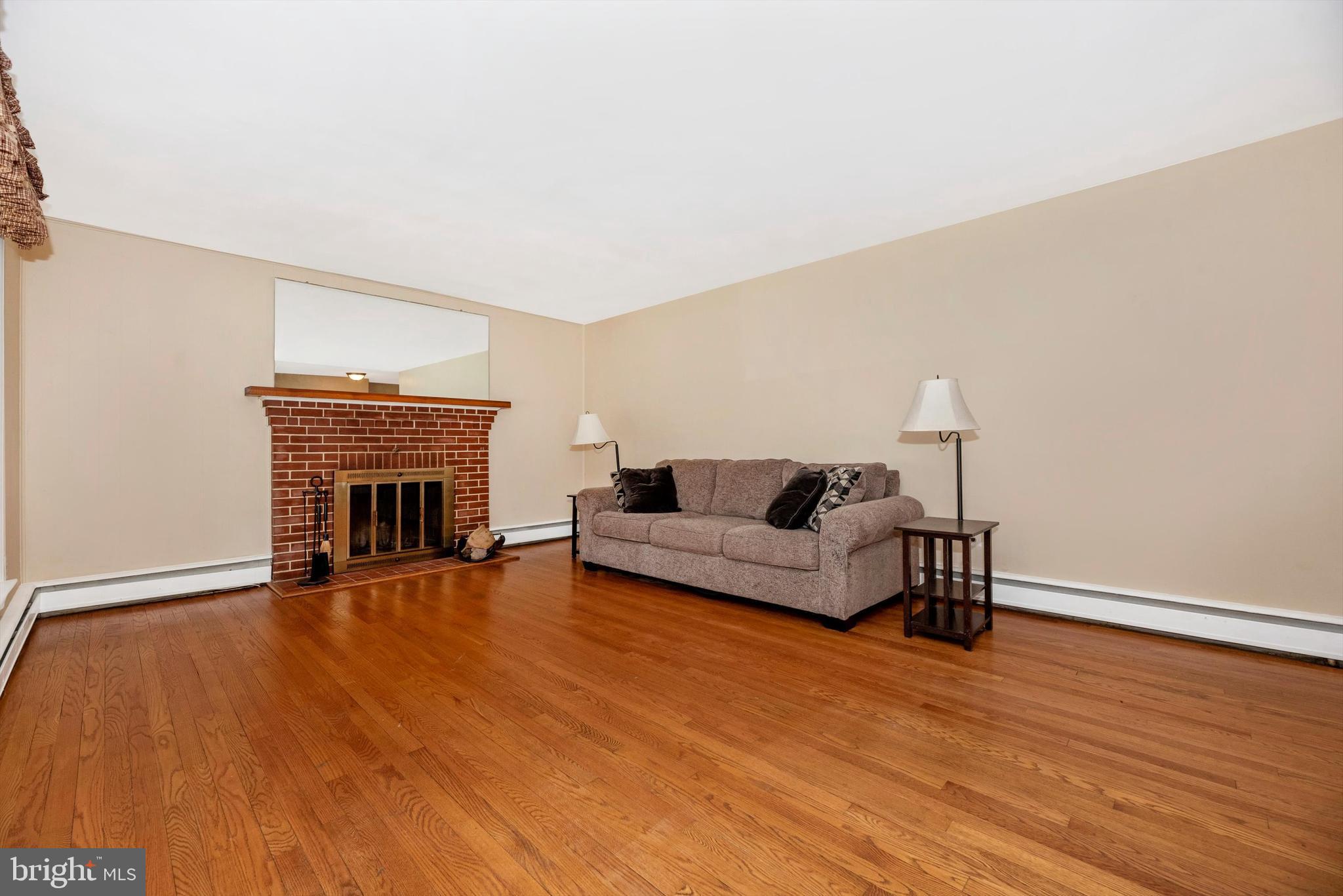 MIDDLETOWN - Residential