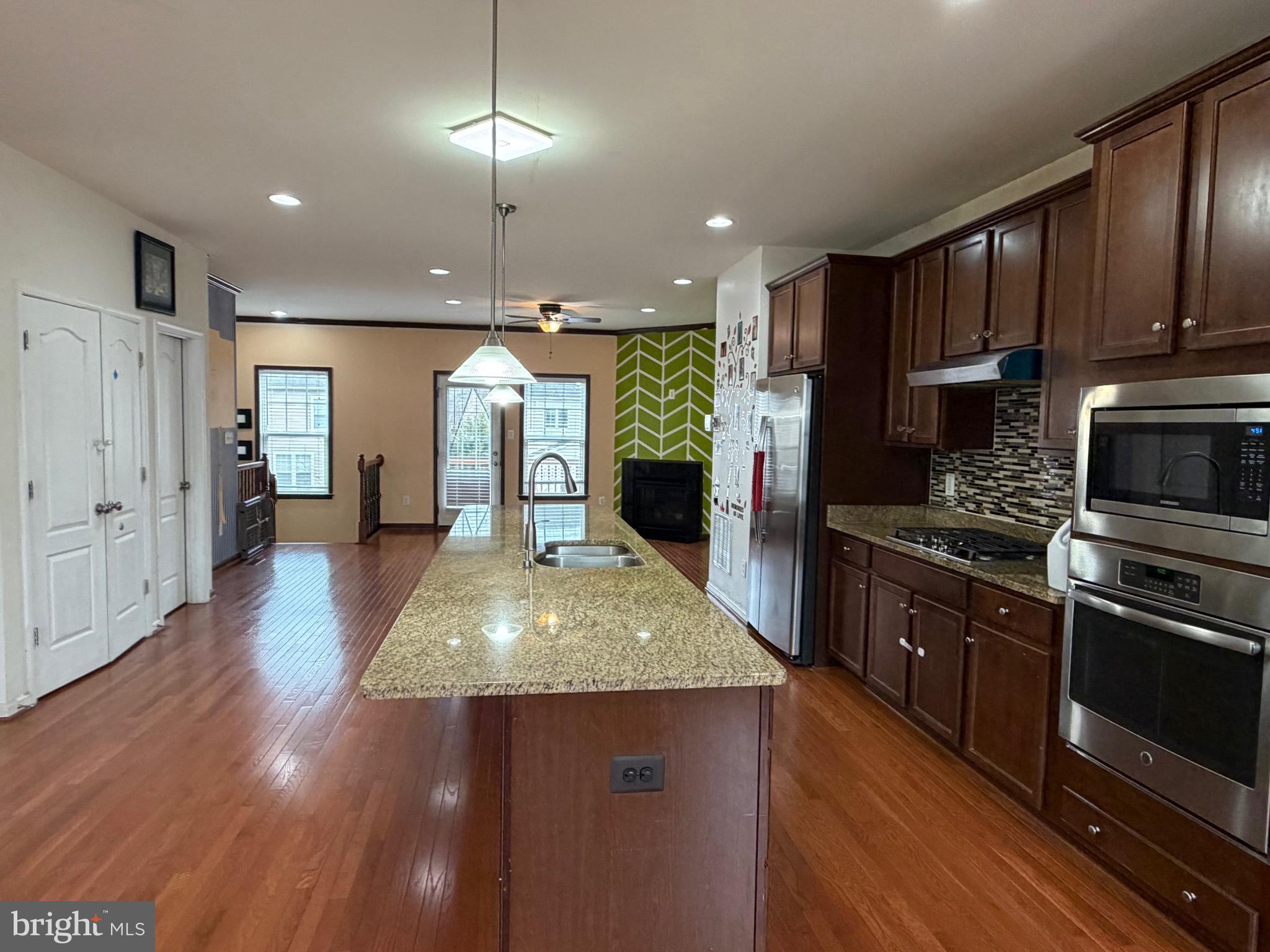 STONE RIDGE SOUTH - Residential Lease