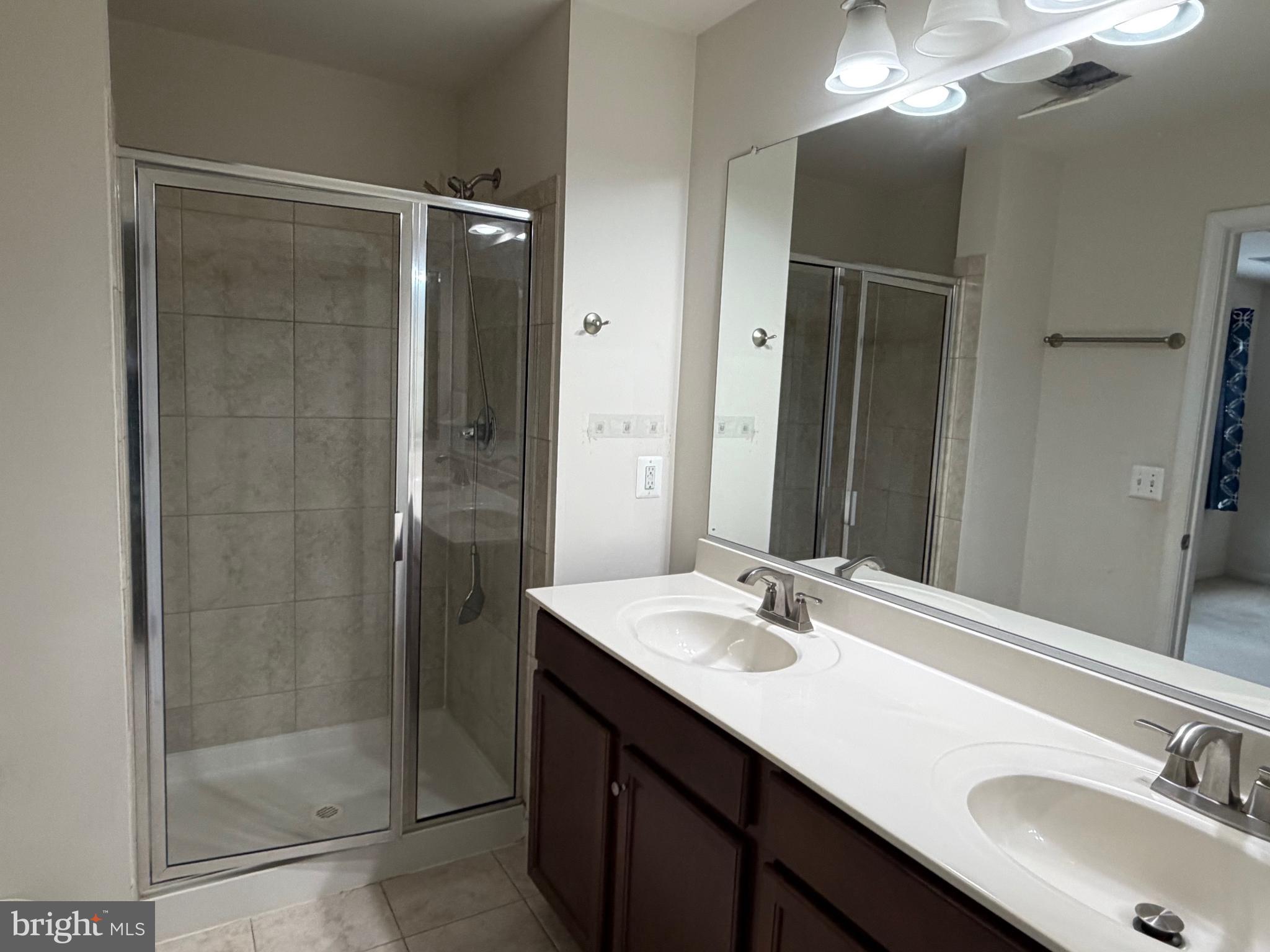 STONE RIDGE SOUTH - Residential Lease