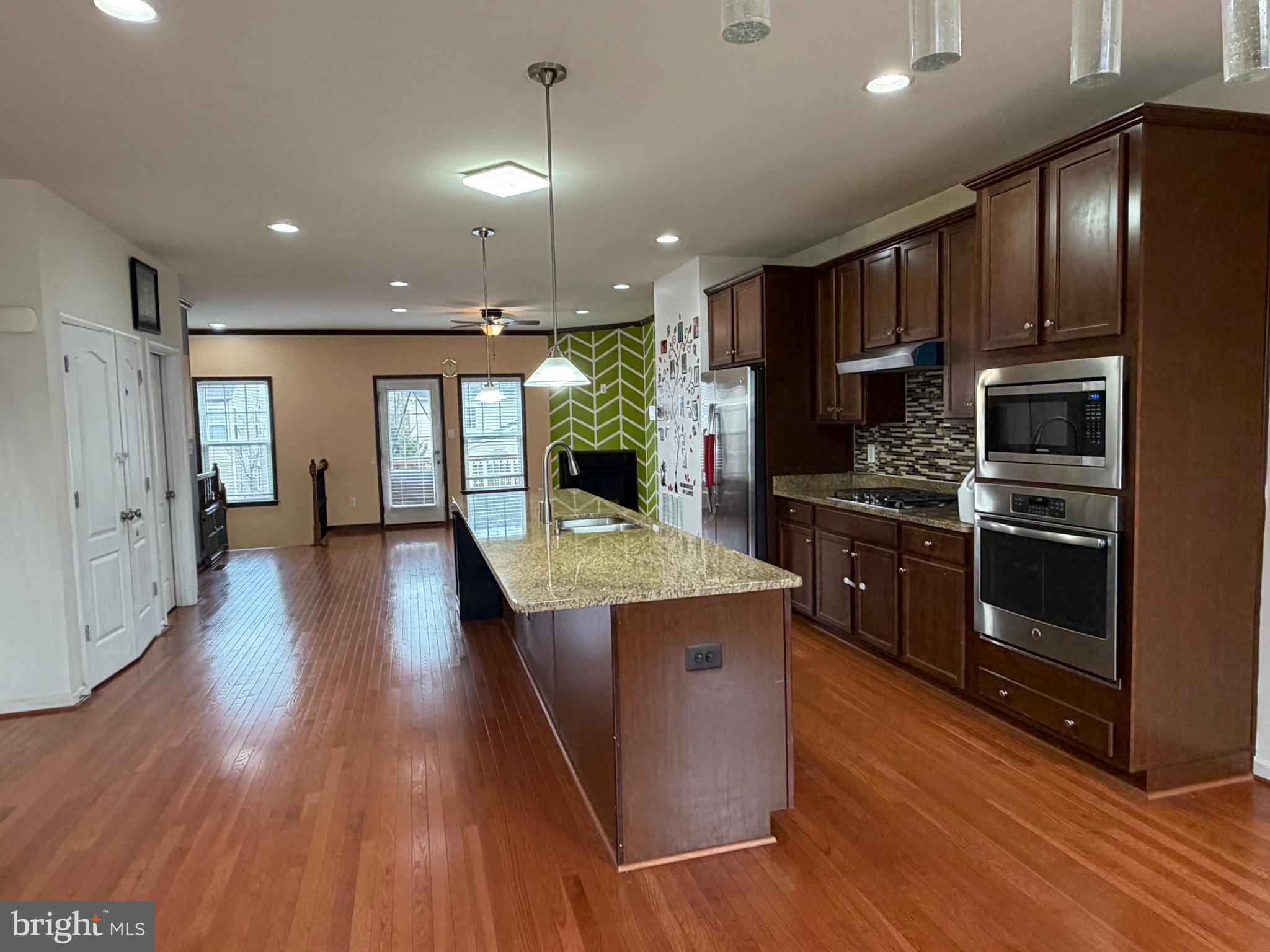 STONE RIDGE SOUTH - Residential Lease