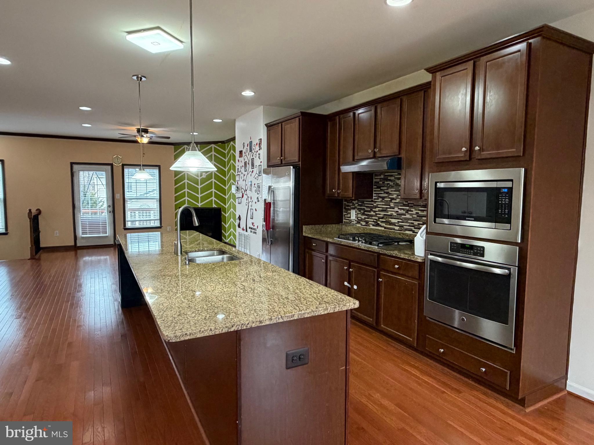 STONE RIDGE SOUTH - Residential Lease